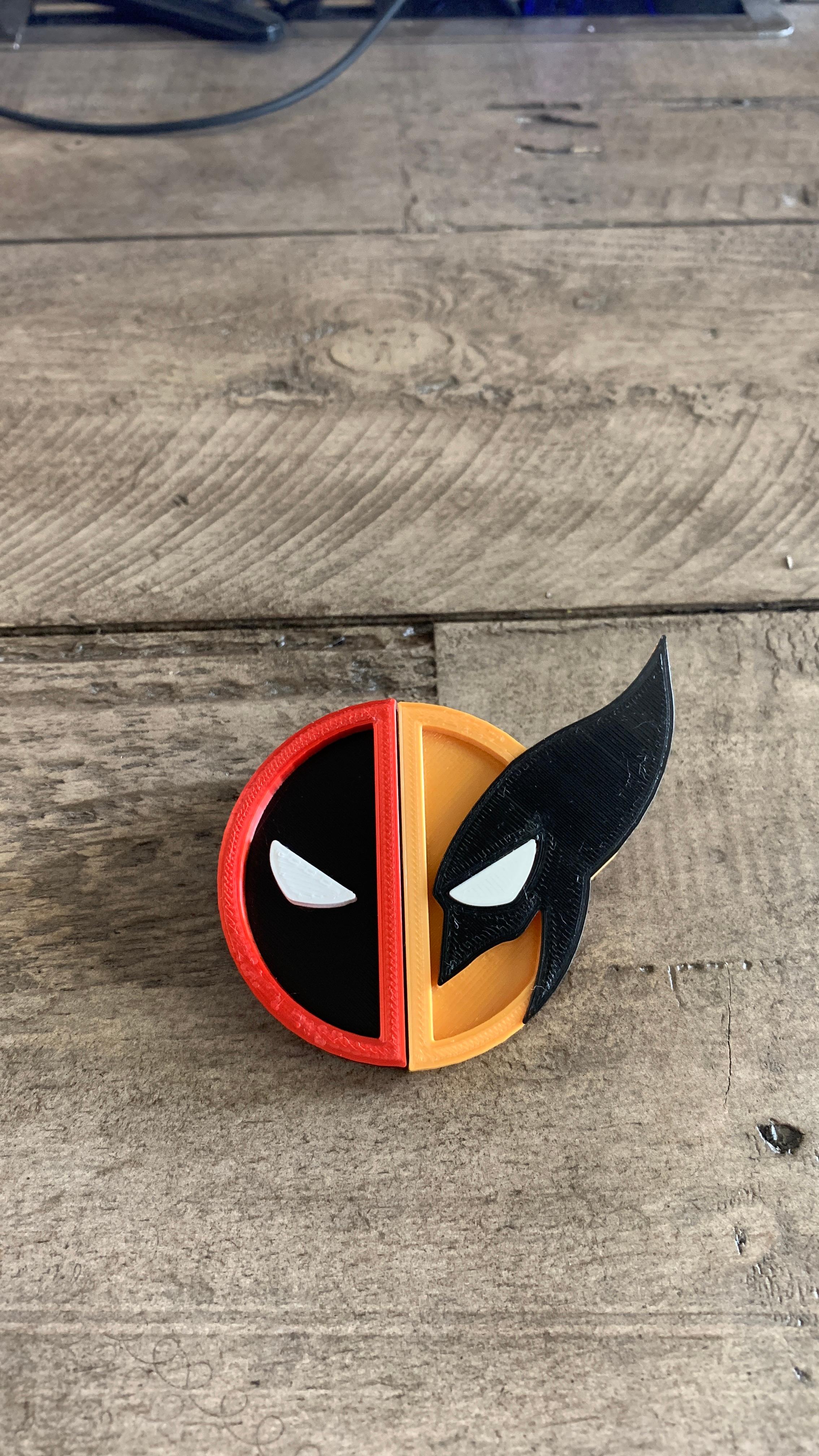 Wolverine & Deadpool logo / disk 3d model