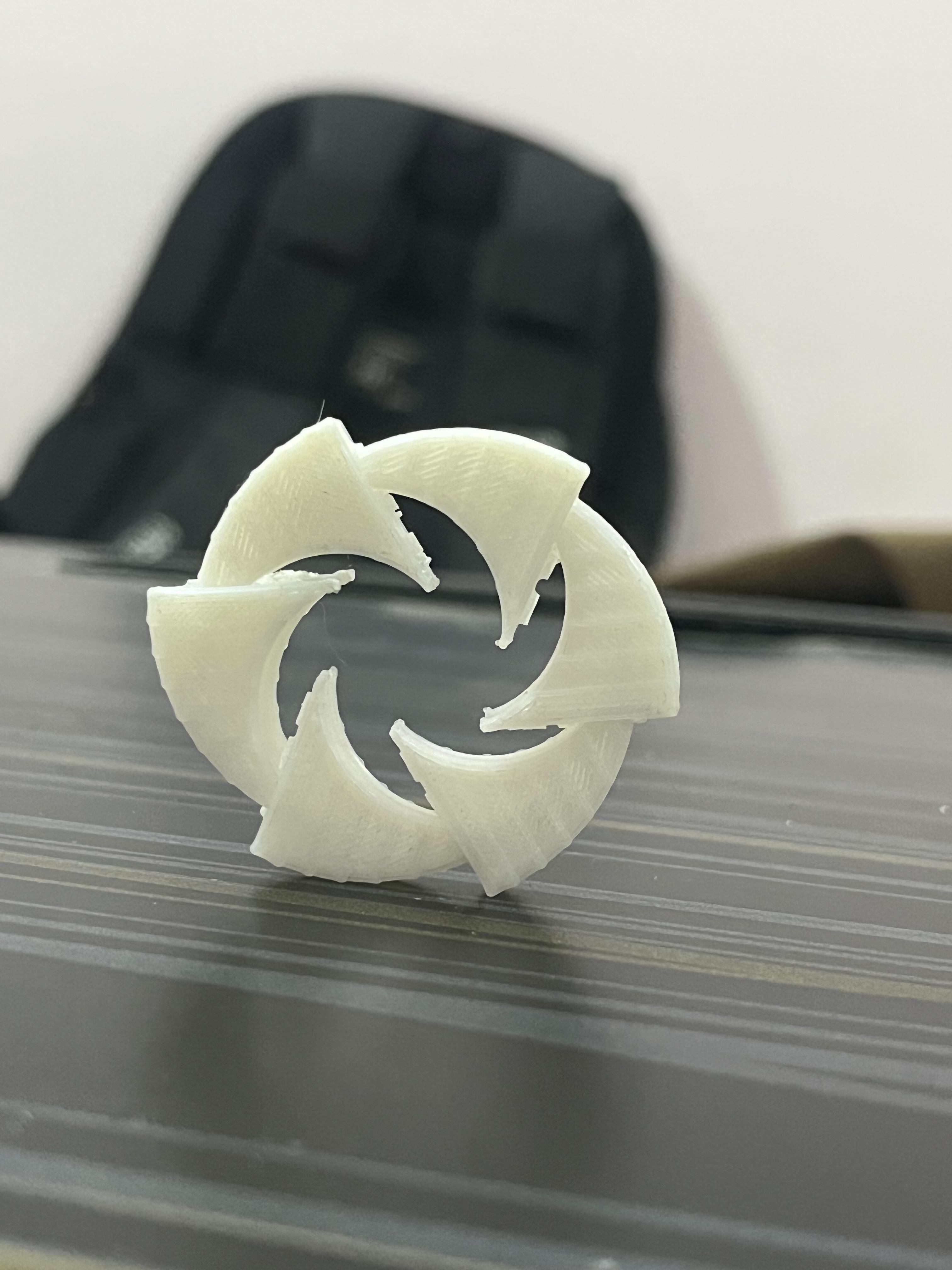 Origami Thorn - Self Connecting Piece 3d model