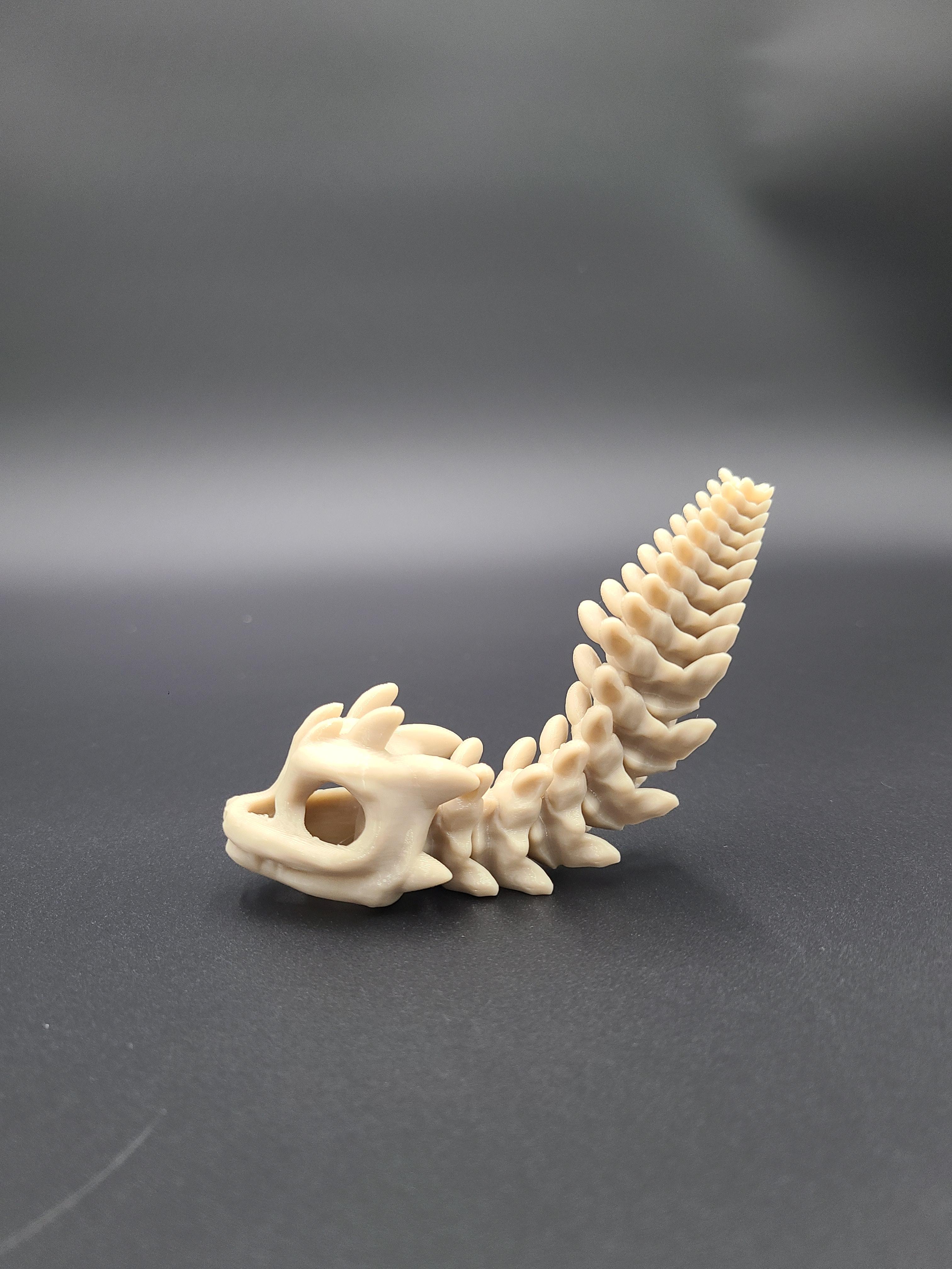 Short Bony Basilisk - Articulated Snap-Flex Fidget (Loose Joints) 3d model