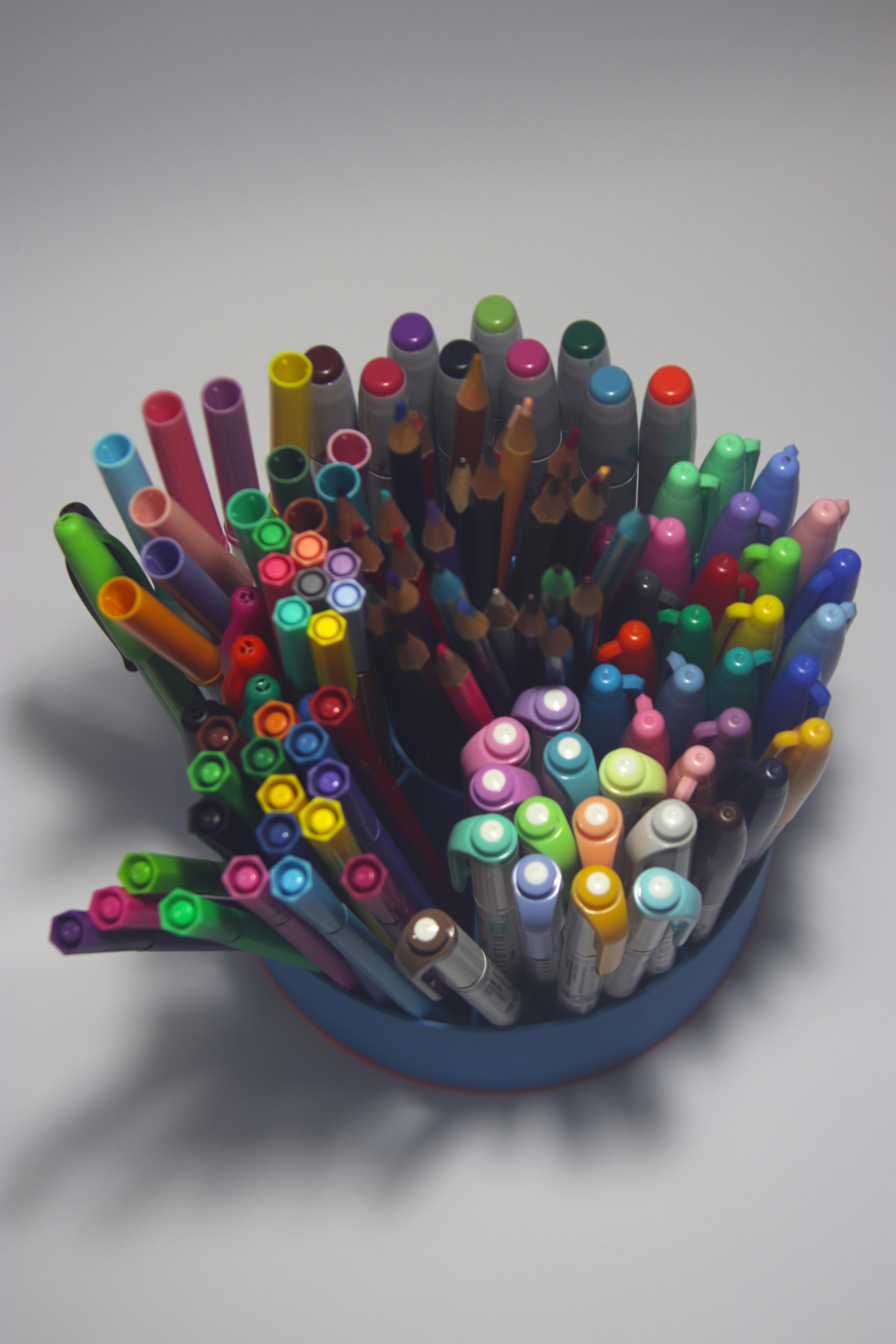 Spinning Stationary Pen Pots 3d model