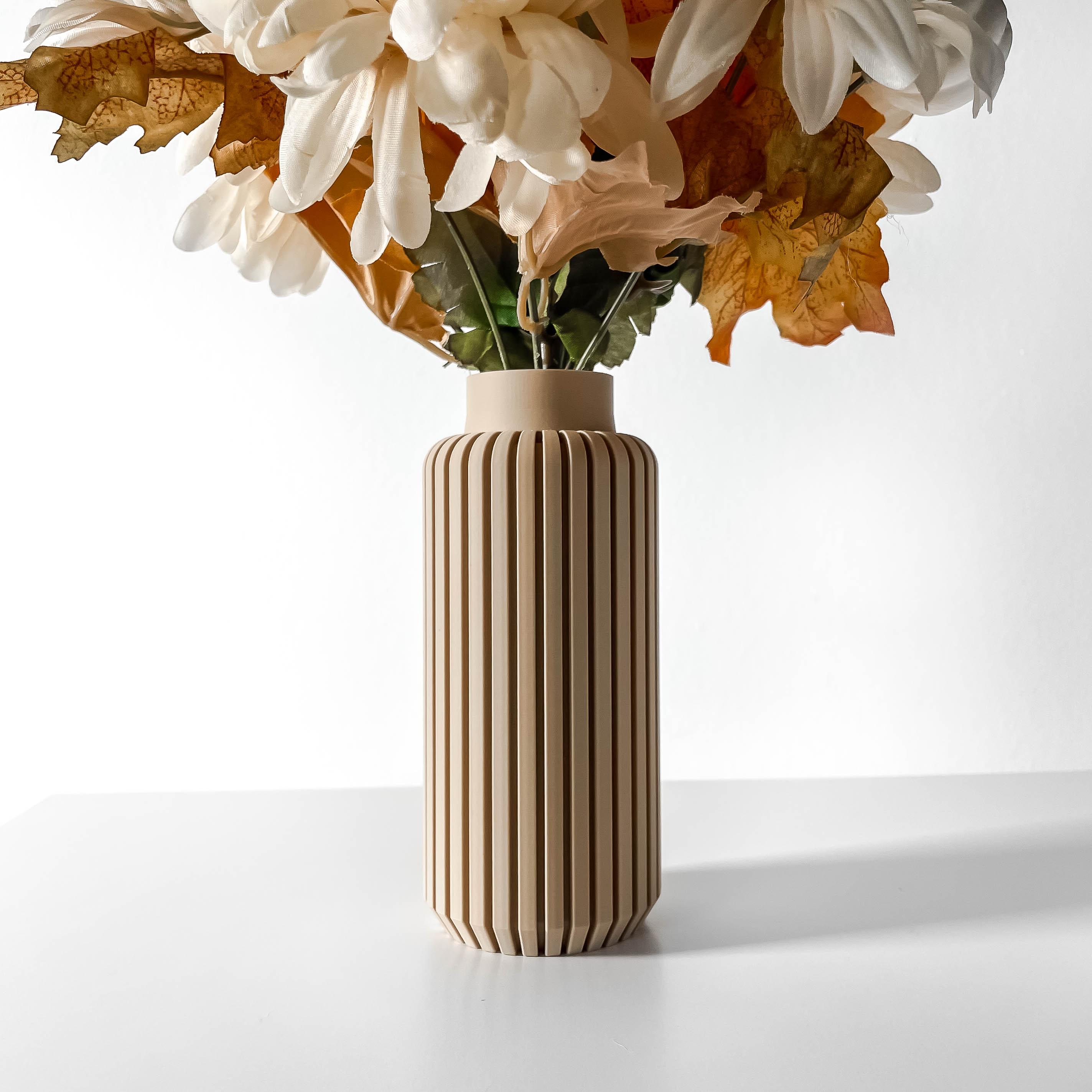 The Yuso Vase, Modern and Unique Home Decor for Dried and Preserved Flower Arrangement  | STL File 3d model