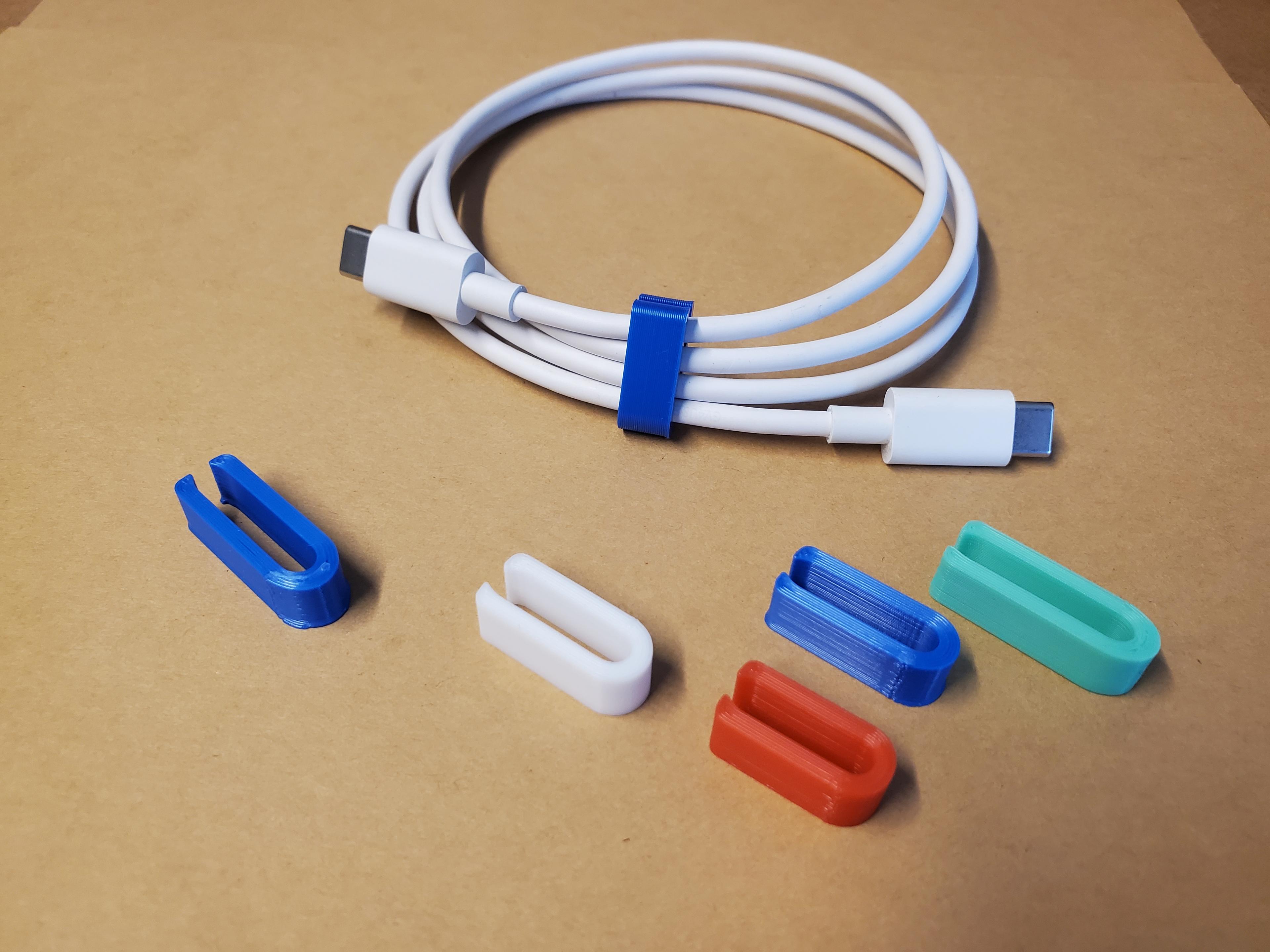 USB Cable Clips - 3 Sizes 3d model