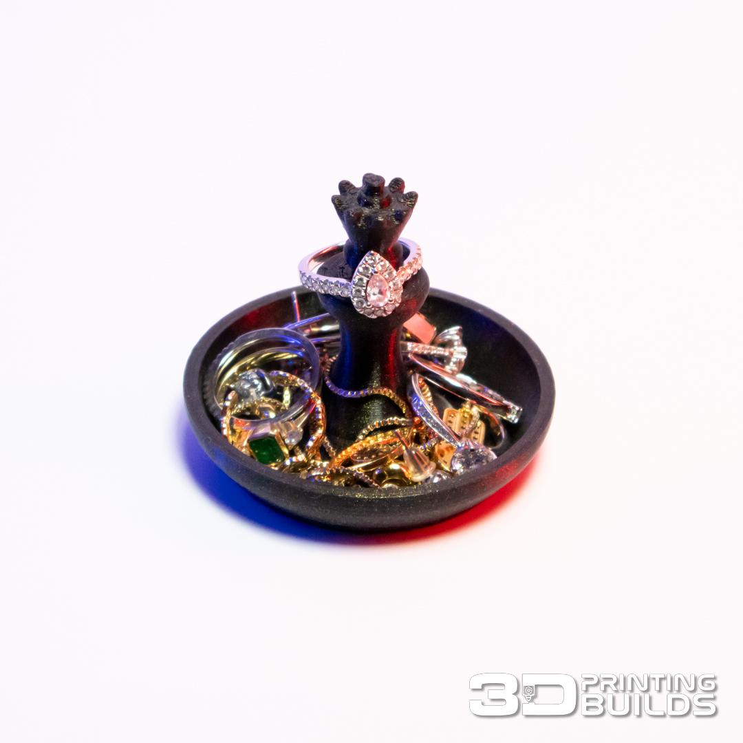 The Queen Ring Holder 3d model