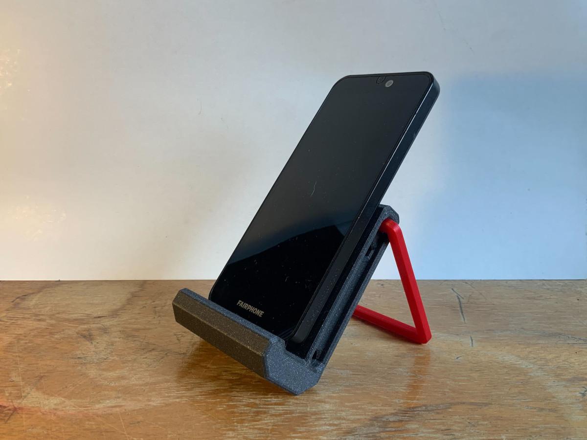 Adjustable phone stand 3d model