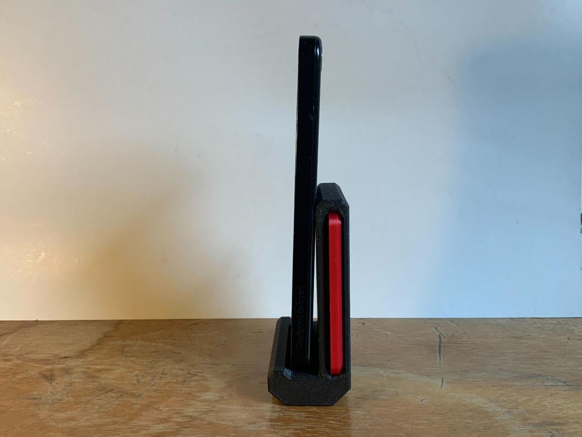 Adjustable phone stand 3d model