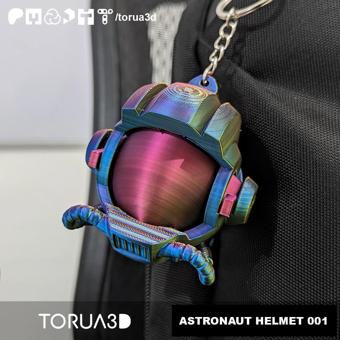 Astronaut Helmet Keychain 001 - Print in place 3d model