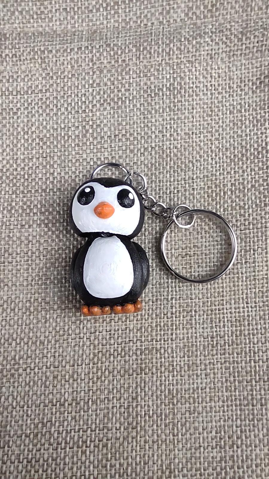 Little Penguin Keychain 3d model