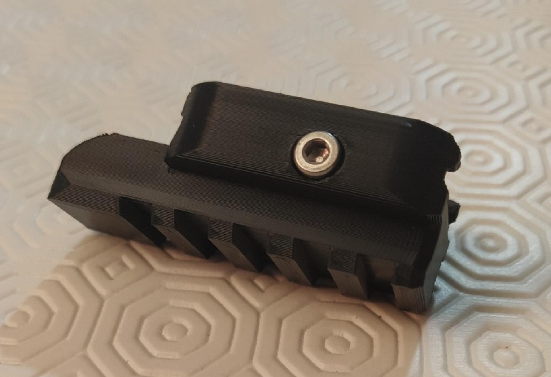 GLOCK GEN3 RAIL ADAPTERS FOR PICATINNY RAIL 3d model