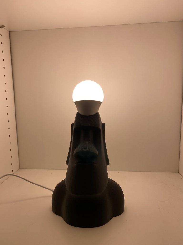 Moai Head - Bright Idea Lamp.  (very simple) 3d model