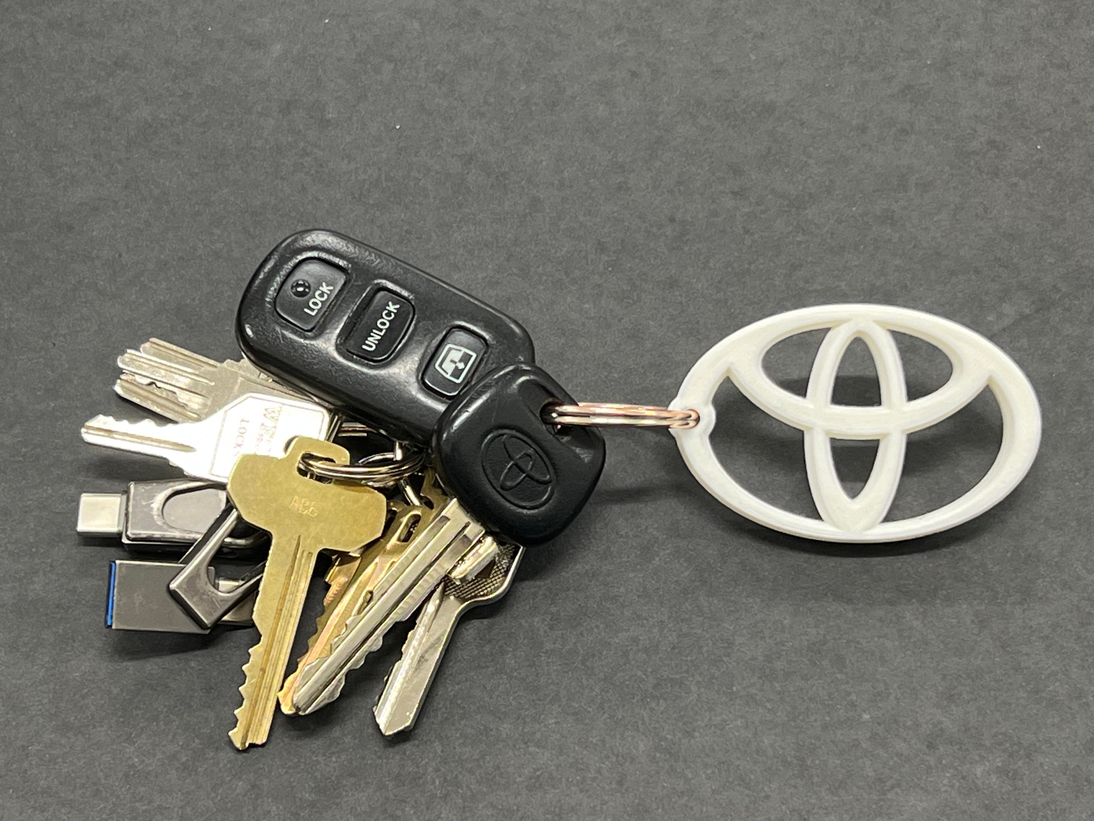 Toyota Logo Keychain.stl 3d model