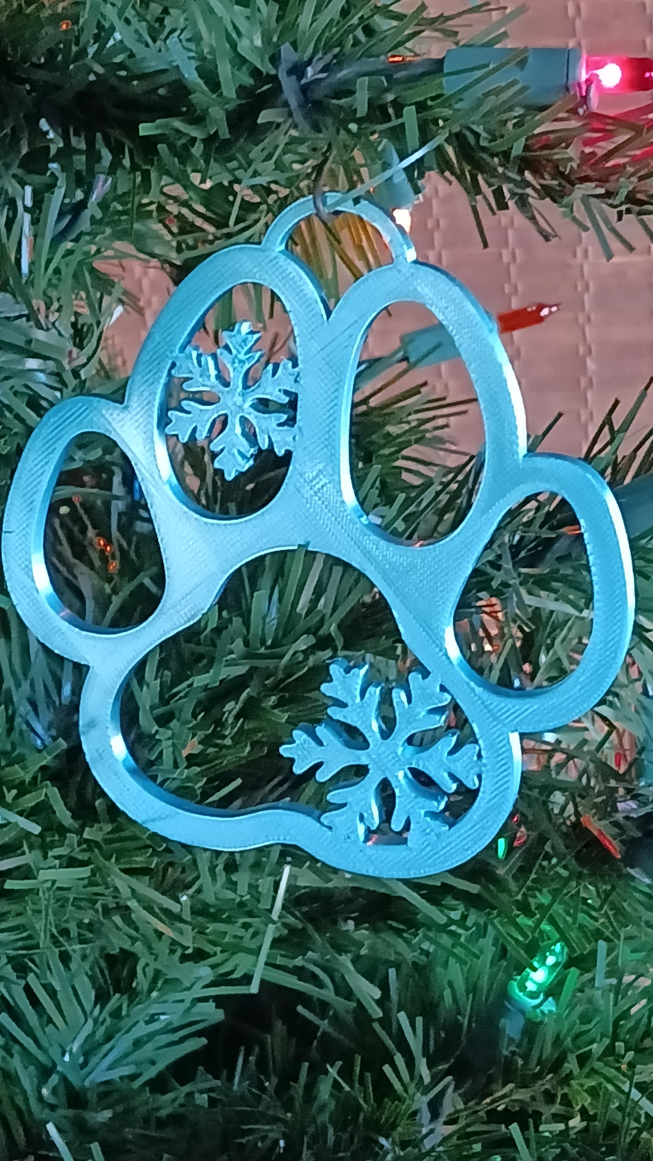 Christmas Dog Paw Print Ornament  3d model