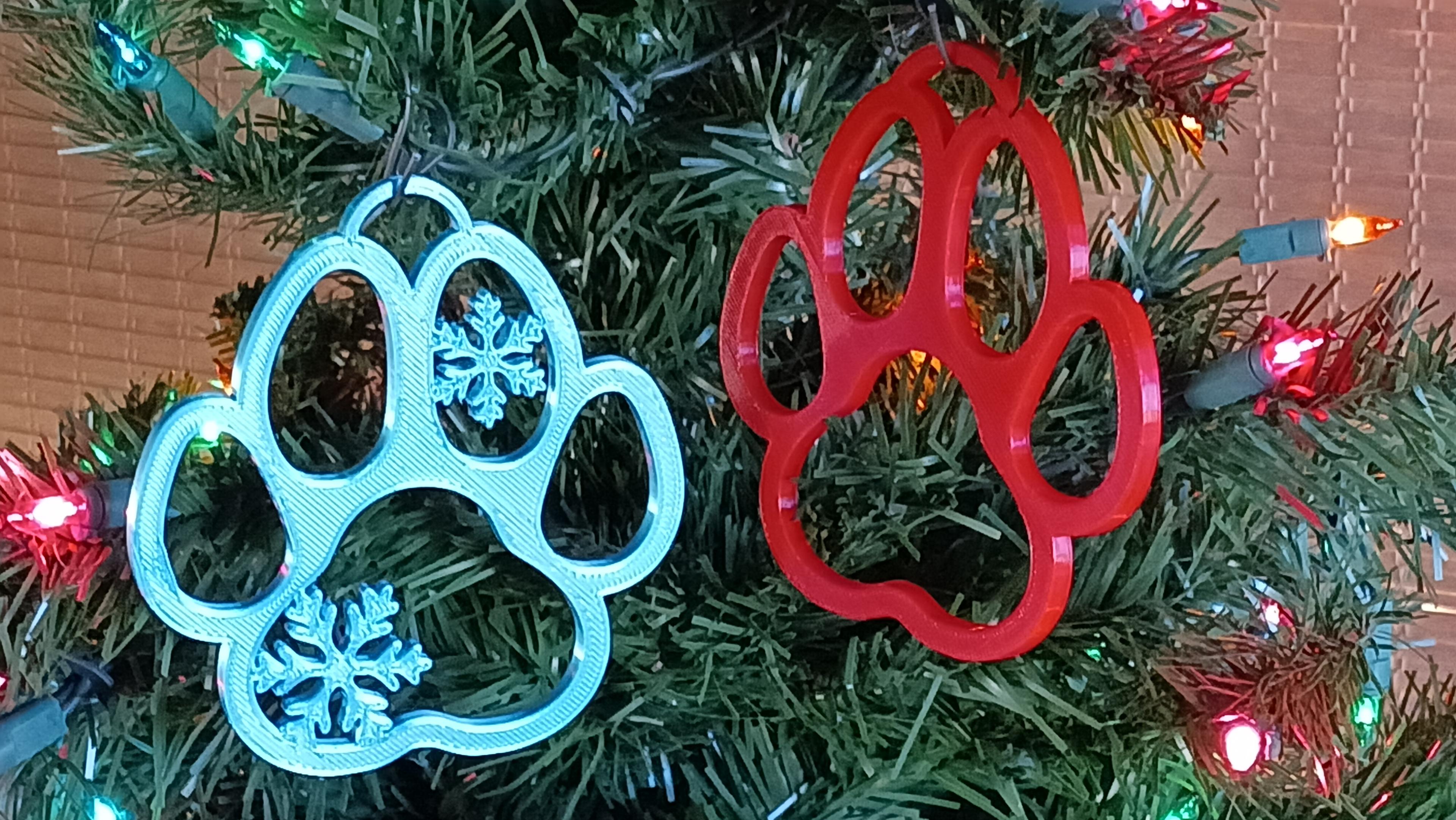 Christmas Dog Paw Print Ornament  3d model