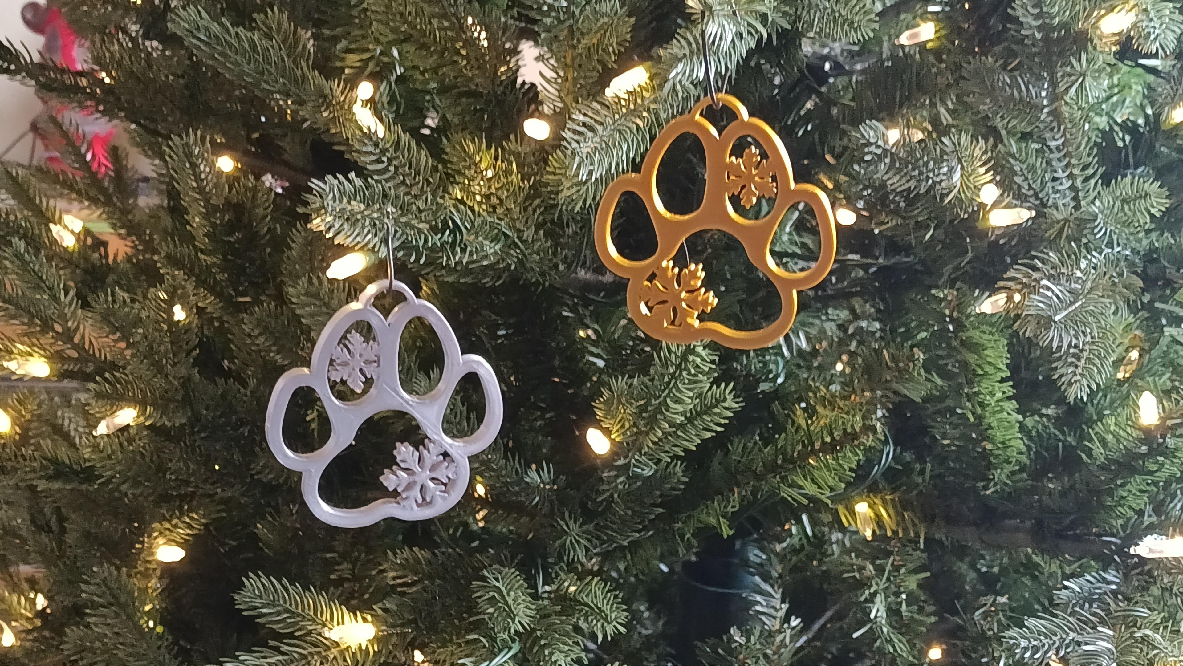 Christmas Dog Paw Print Ornament  3d model