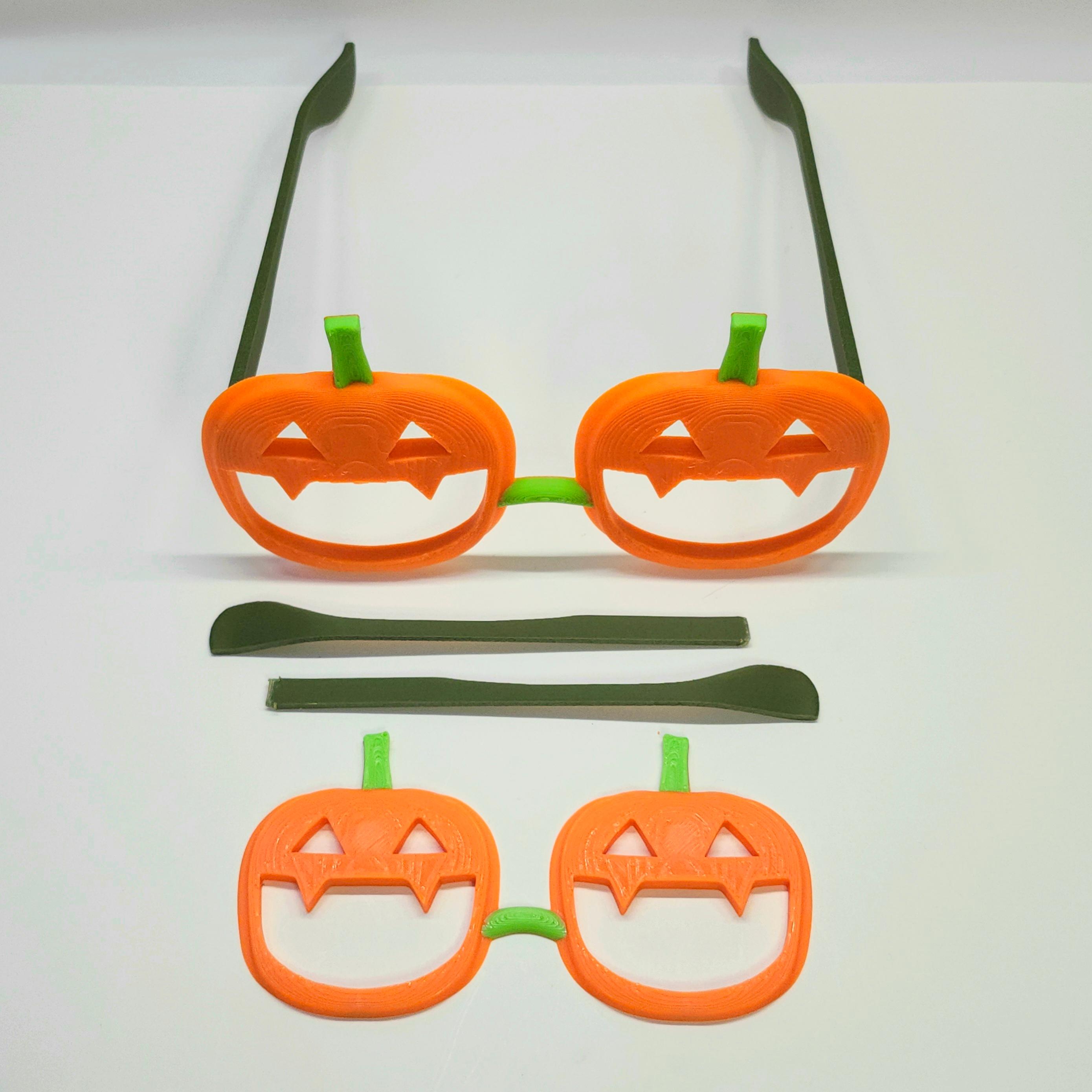 Classic Jack'O'Lantern Pumpkin-Themed Halloween Party Glasses 3d model