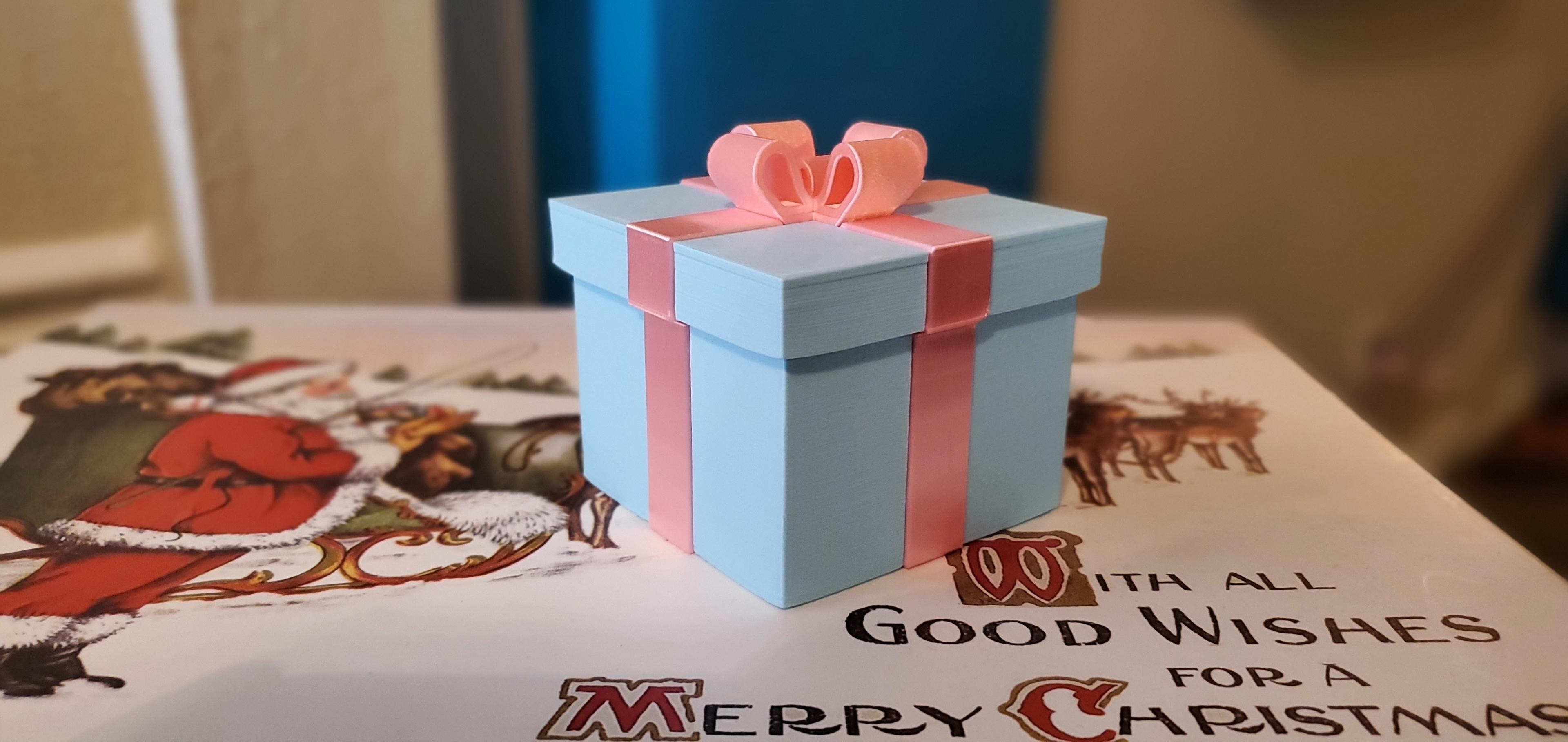 Gift Box #6 - Inland "Light Blue" PLA Pro and Hatchbox "Pink Silk" PLA - 3d model