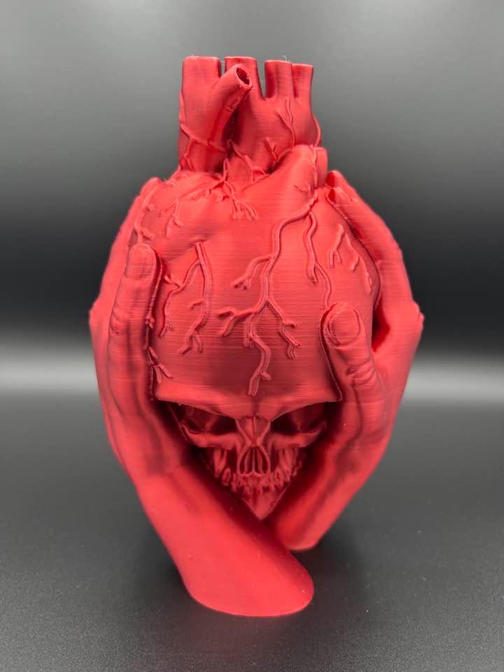 Heart Broken Skull Sculpture / Vase / Planter / No Supports 3d model