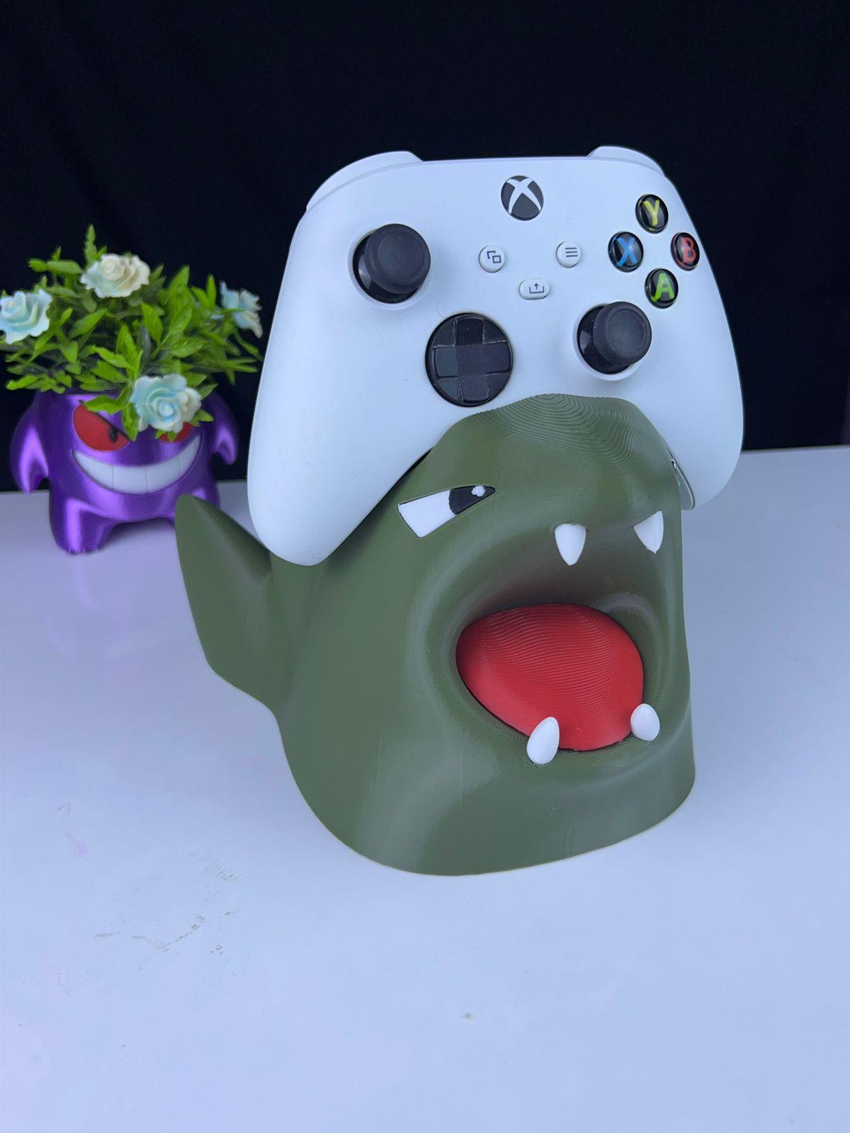 Tyranitar Controller Holdeer - Multipart 3d model