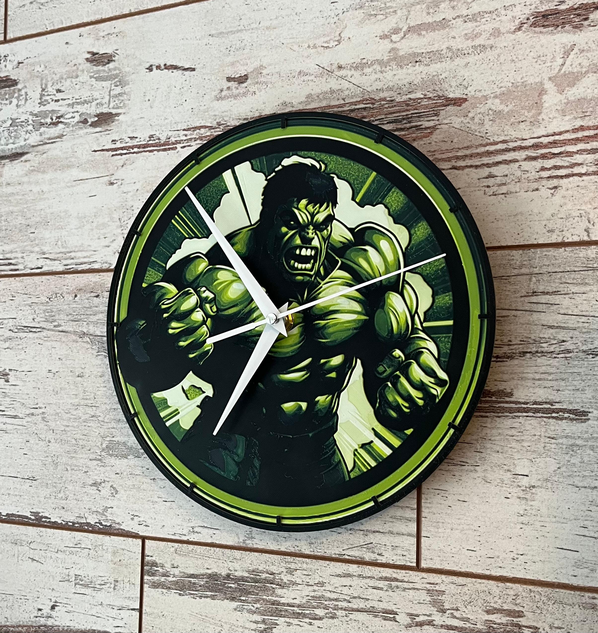 Incredible Hulk Clock (Filament Painting) 3d model