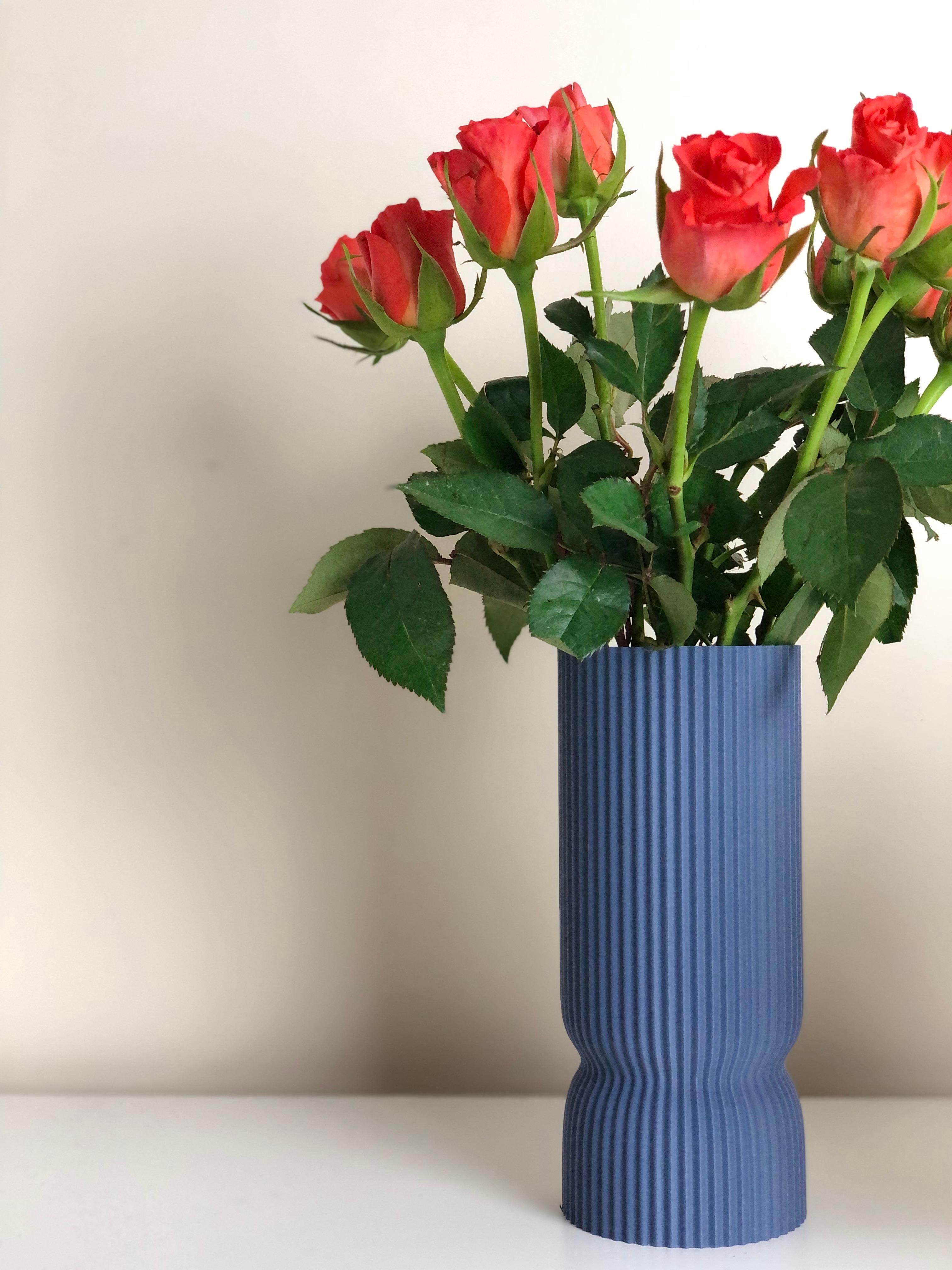 Modern Indoor Vase - Athena 3d model