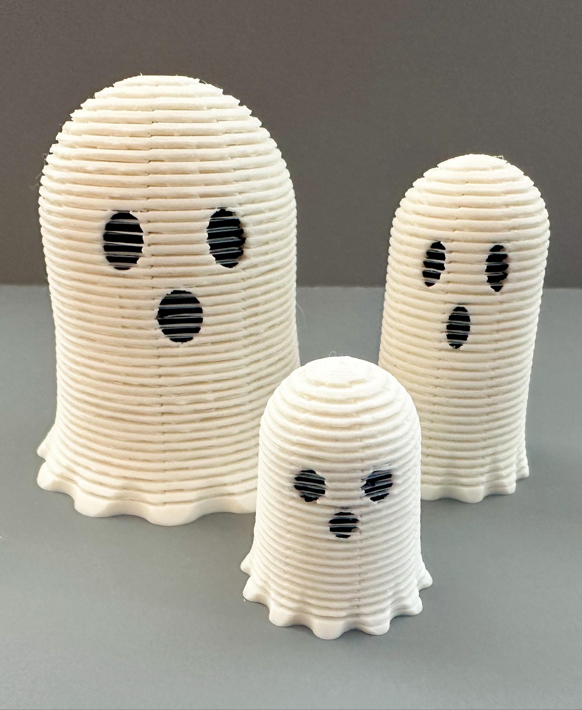 Stretchy, Slinky Ghosts (3 sizes) 3d model