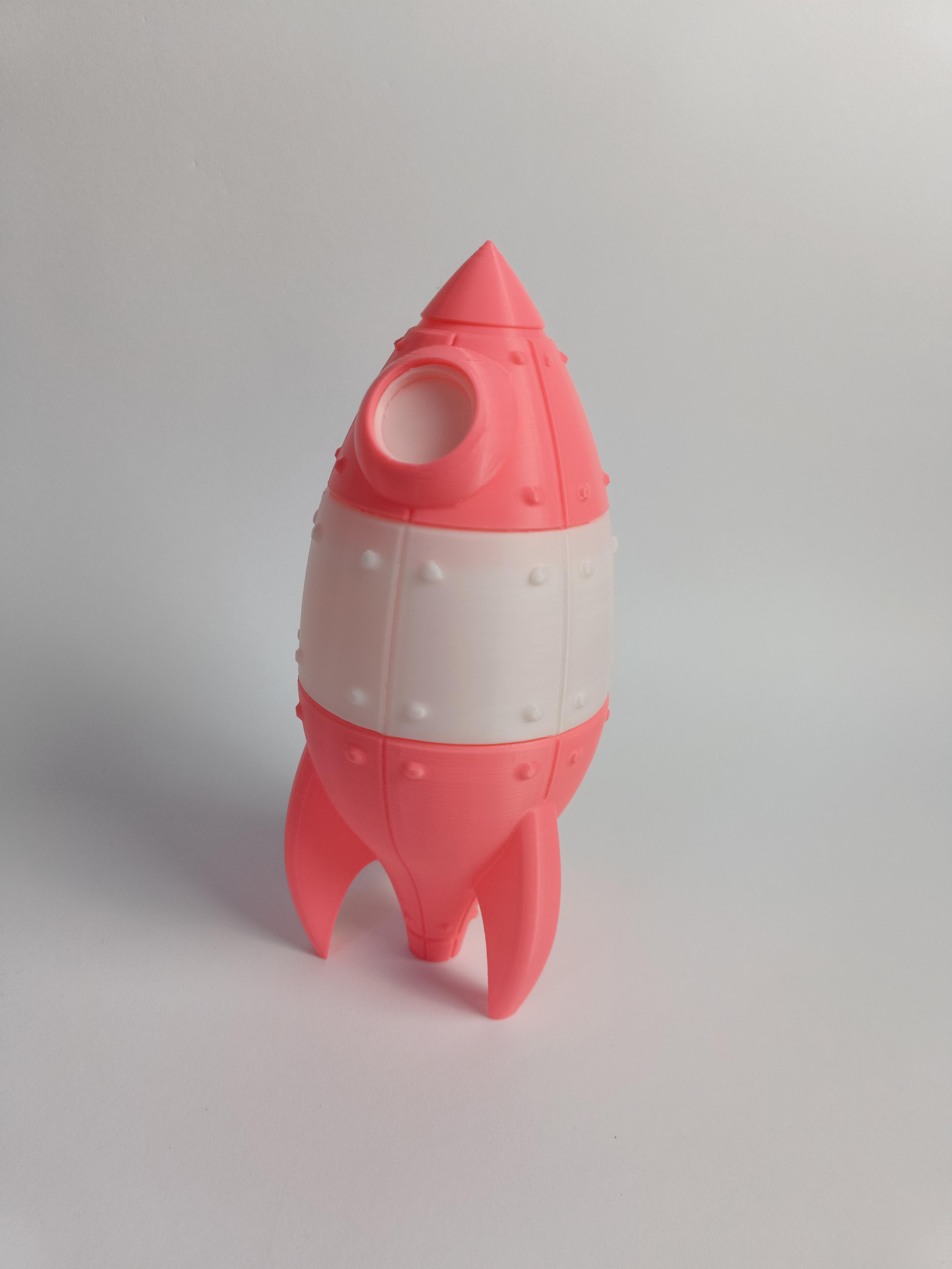 Rocket Container / Piggy Bank 3d model