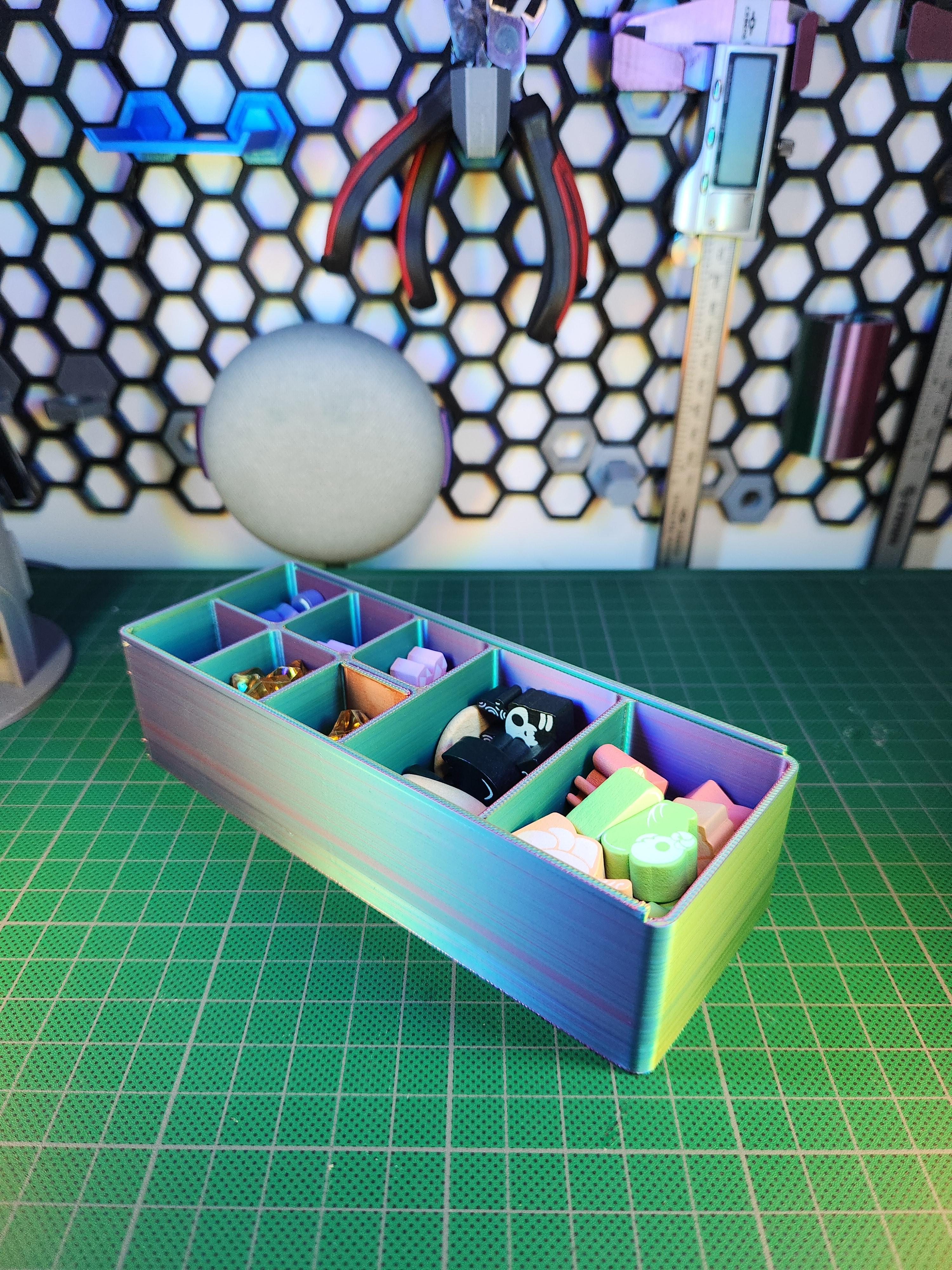 Boardgame Resource Organizer with Lid - Hitodama 3d model