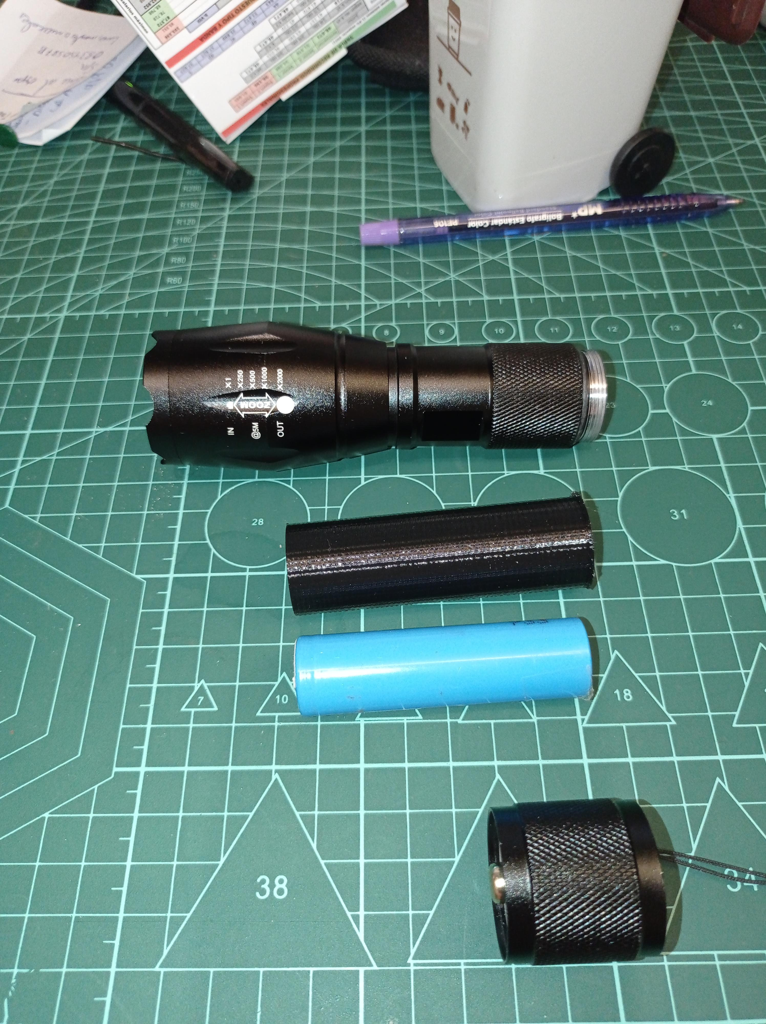 18650 BATTERY ADAPTER FOR XML-T6 TACTICAL FLASHLIGHT 3d model