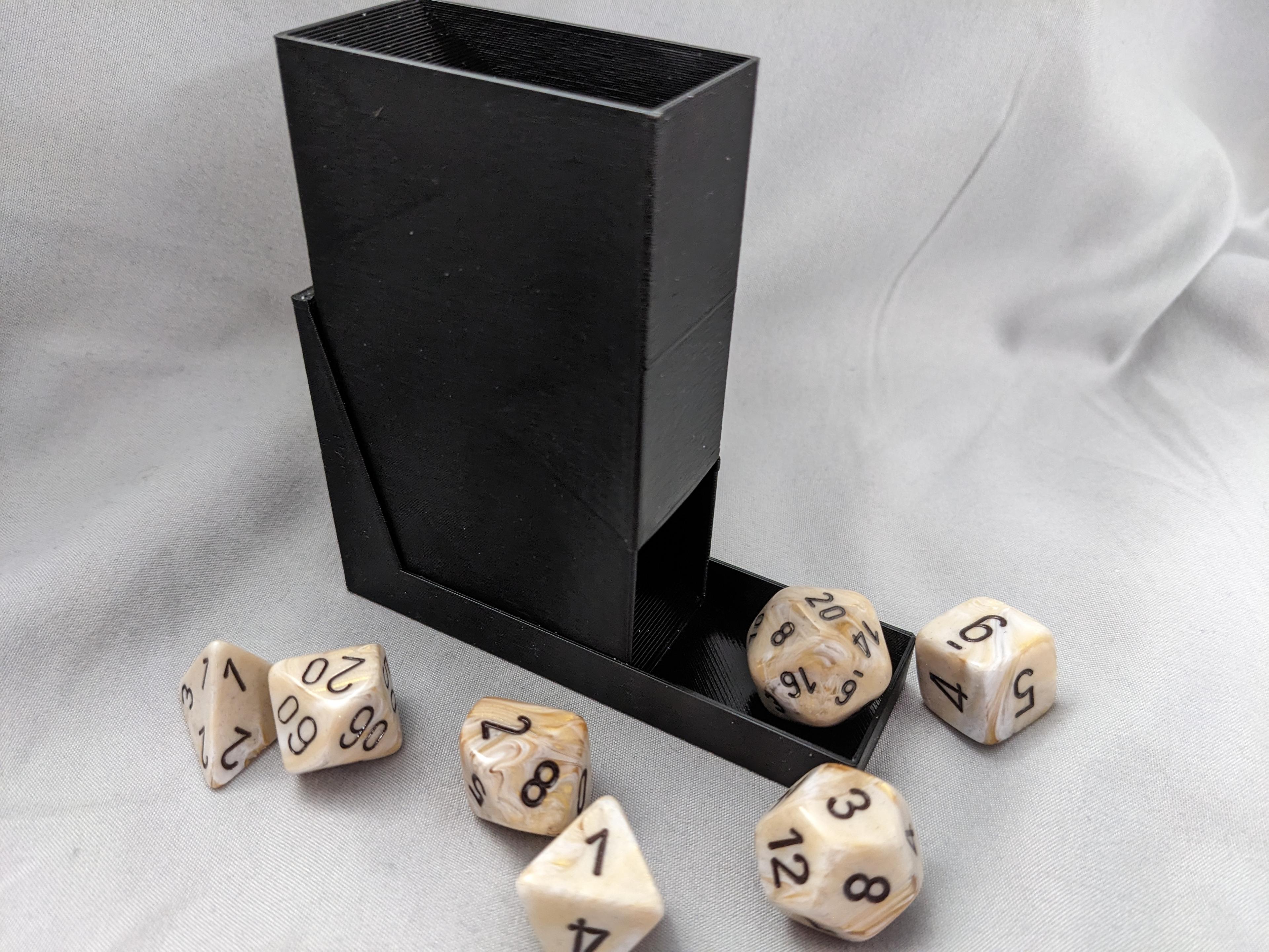 Parametric Pocket Dice Tower and Storage 3d model