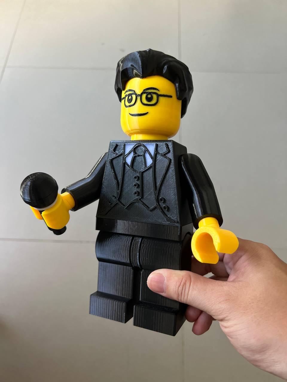 MAN IN SUIT for Generic Figure (6:1 LEGO) 3d model