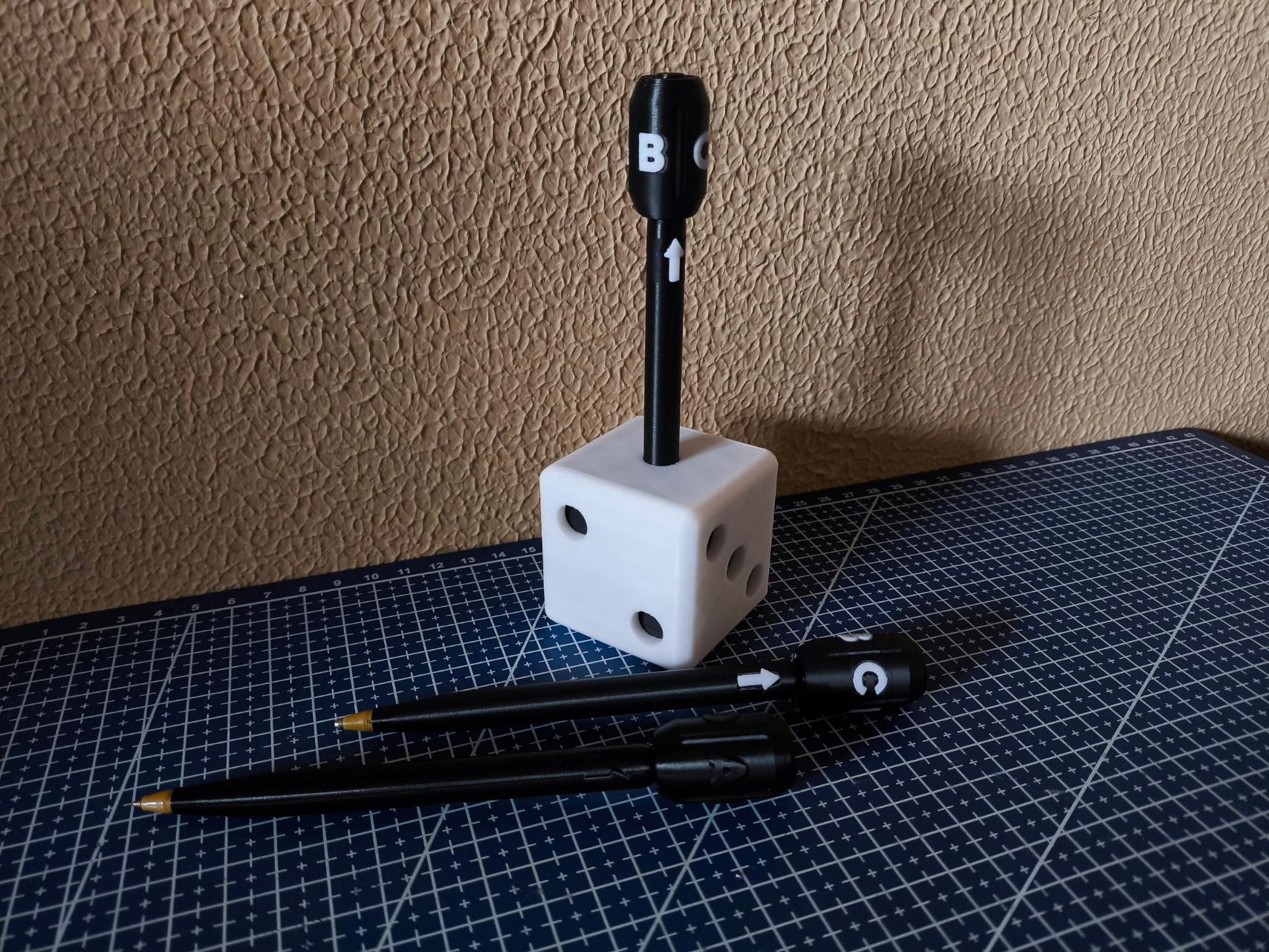 Random Choice Fidget Pen with Dice Stand 3d model