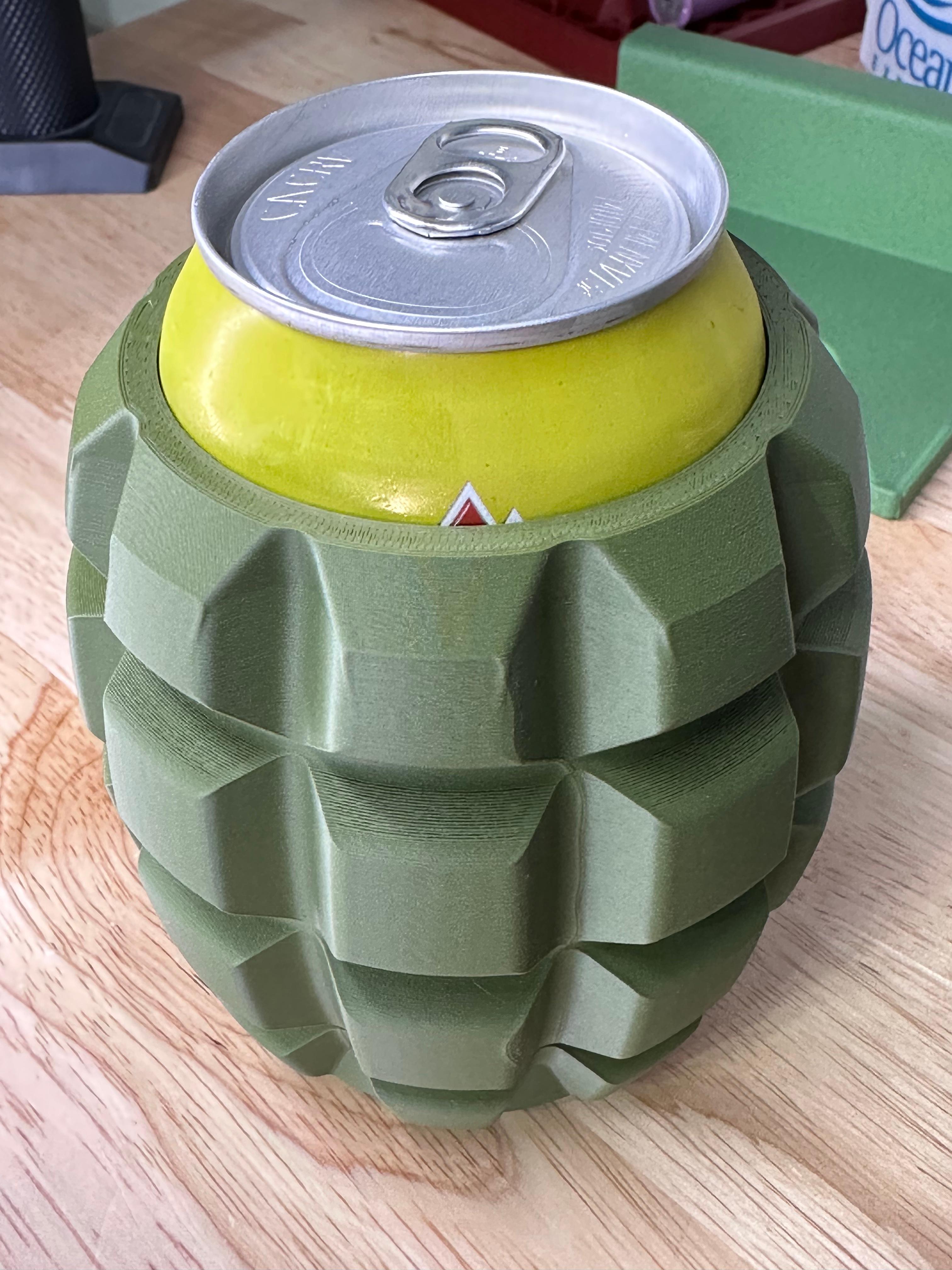 Pineapple Grenade Can Cup - An Explosive can cup to rule them all 3d model