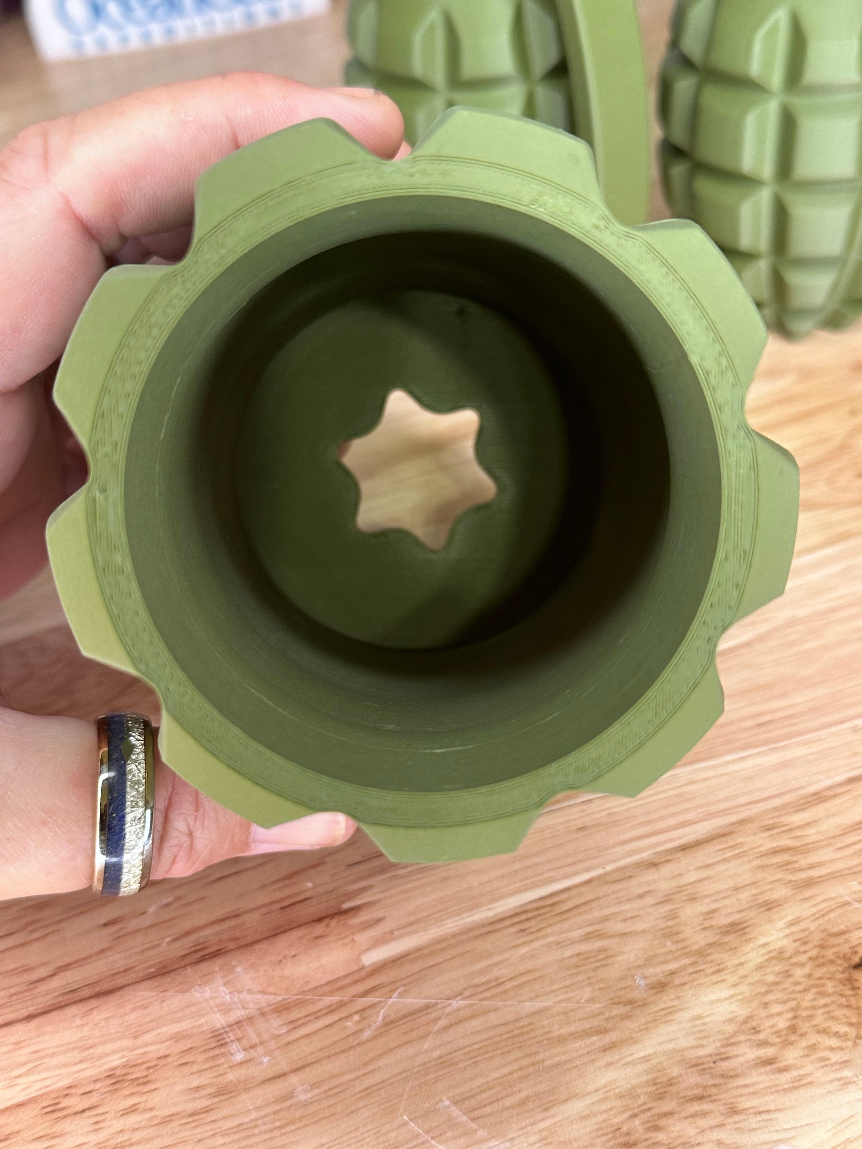 Pineapple Grenade Can Cup - An Explosive can cup to rule them all 3d model