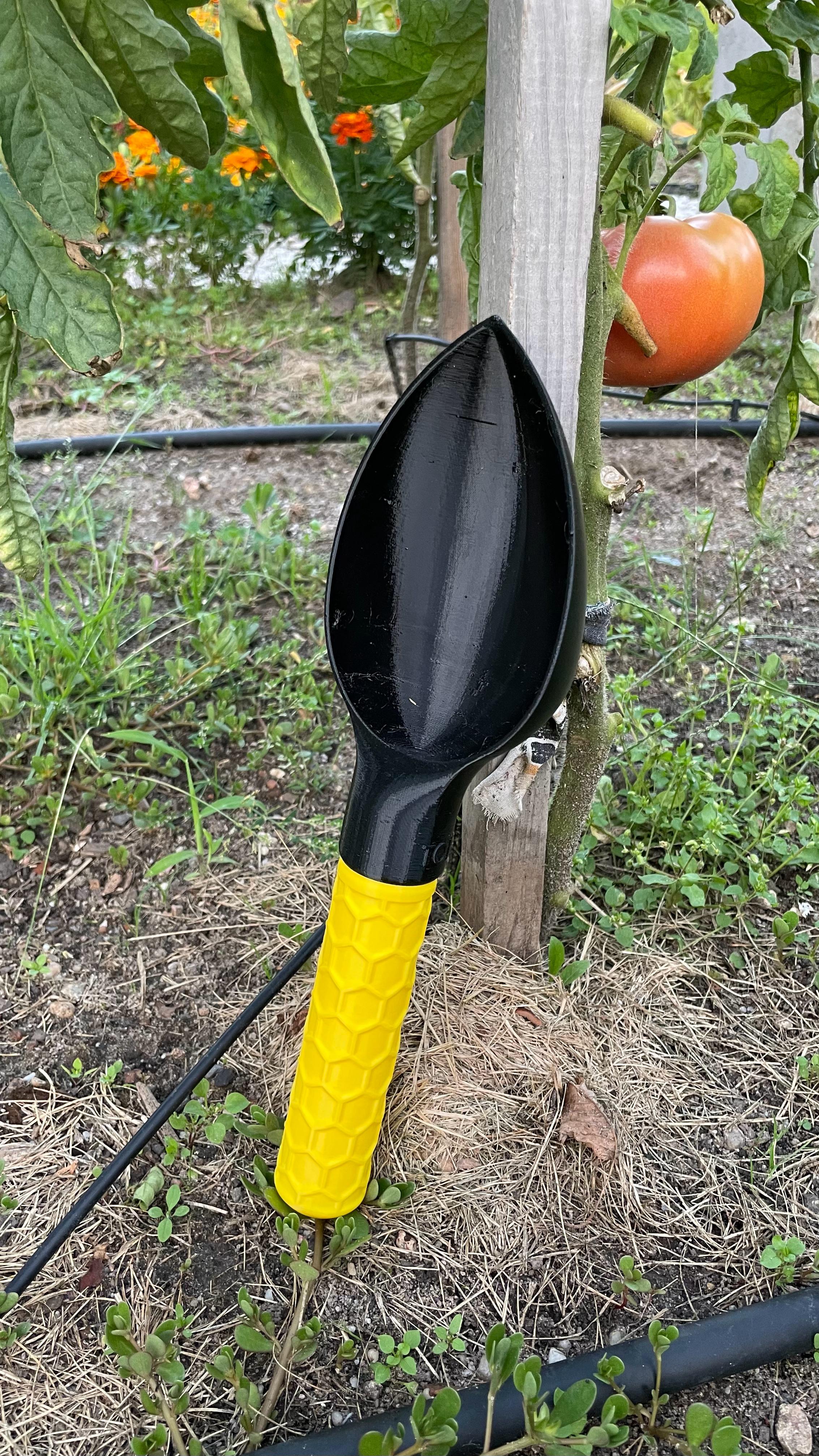 GARDEN SHOVEL 3d model