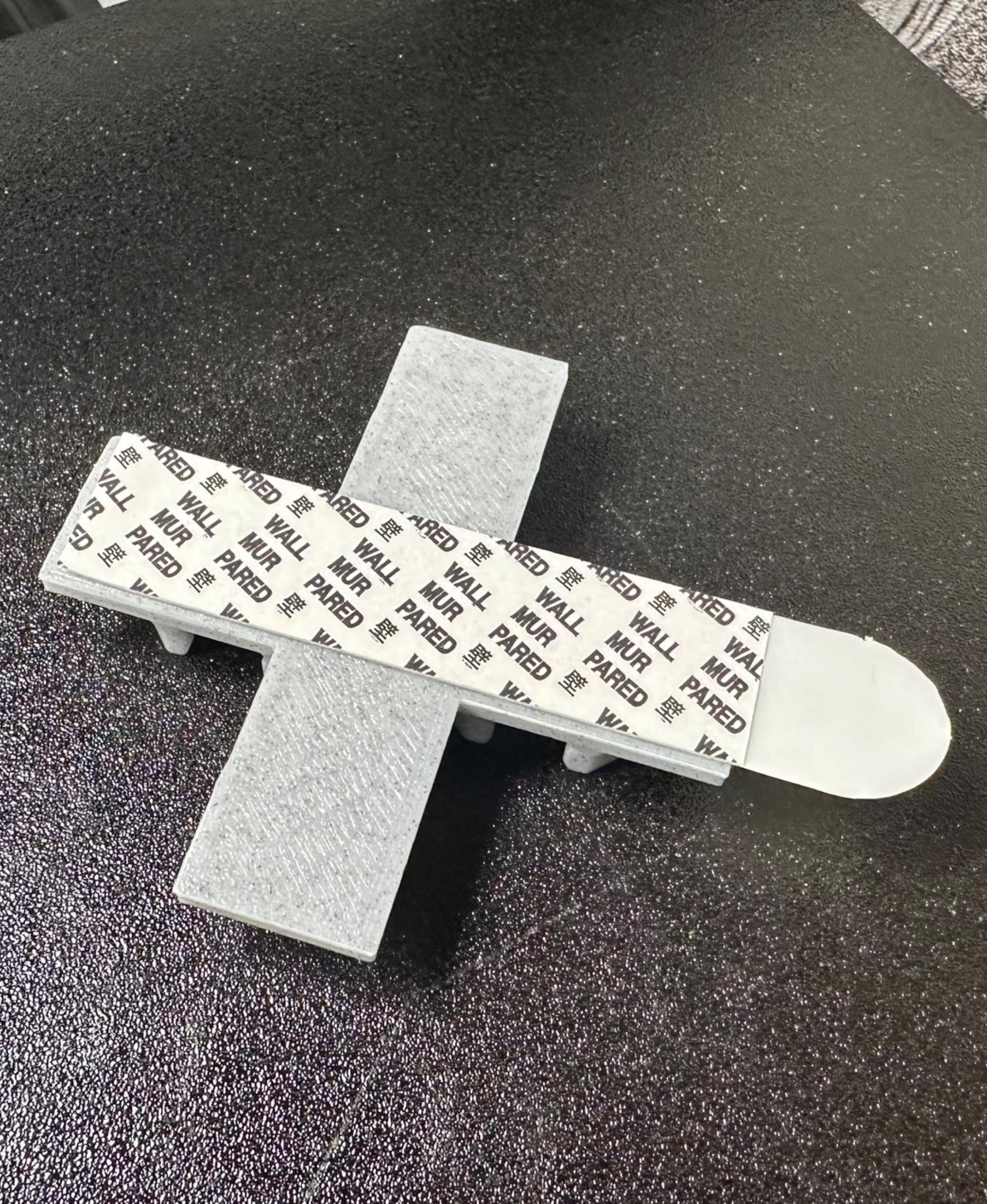 8 mm, Cross Quad Offset Snap - DS Part A - Command Strip.stl 3d model