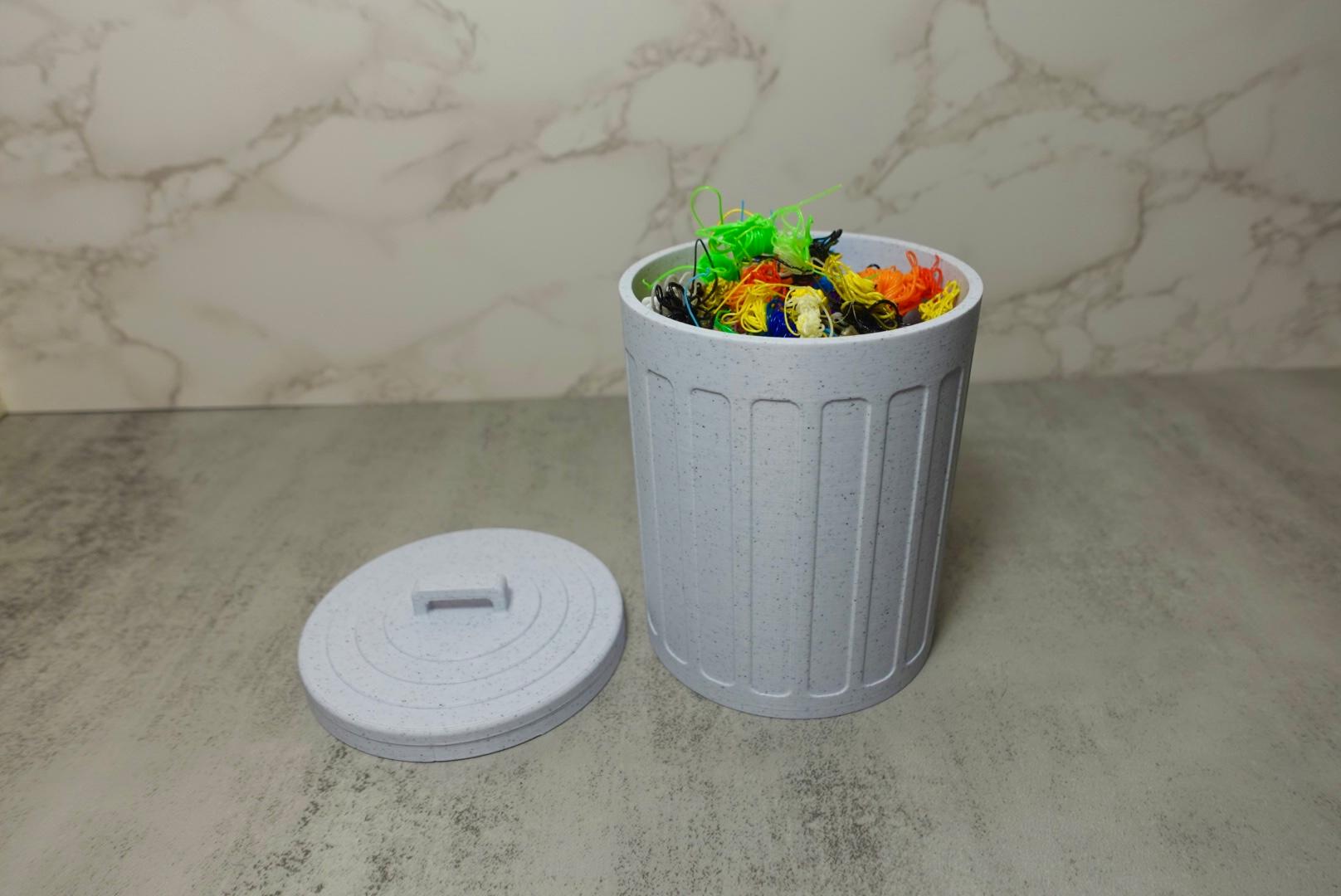 Mini Trash Can 3d model