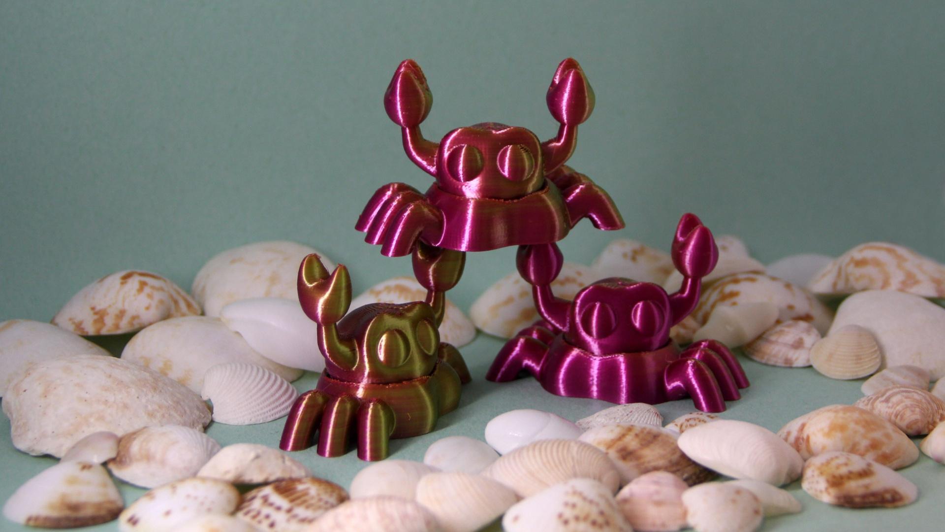 Cute Spinner Crab Desk Pal - Really cute crab, printed in Overture dual silk Green-Magenta - 3d model