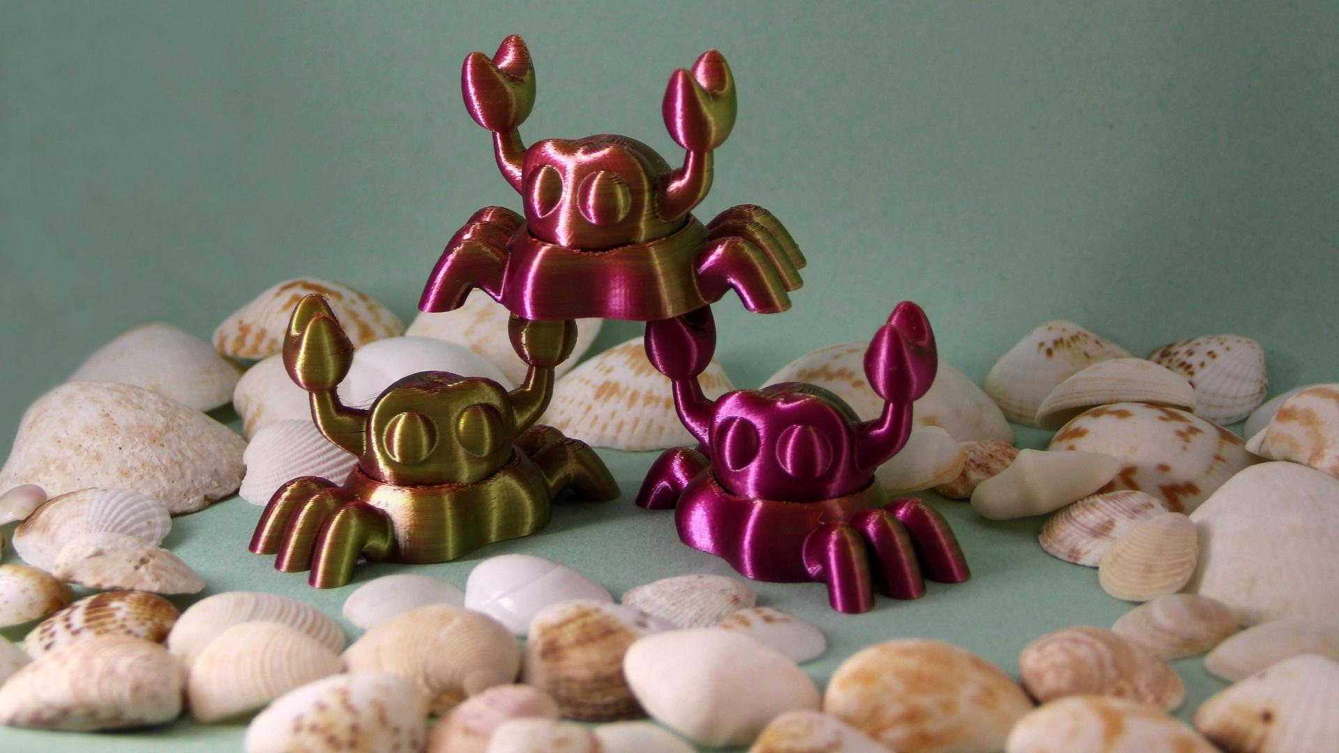 Cute Spinner Crab Desk Pal - Really cute crab, printed in Overture dual silk Green-Magenta - 3d model