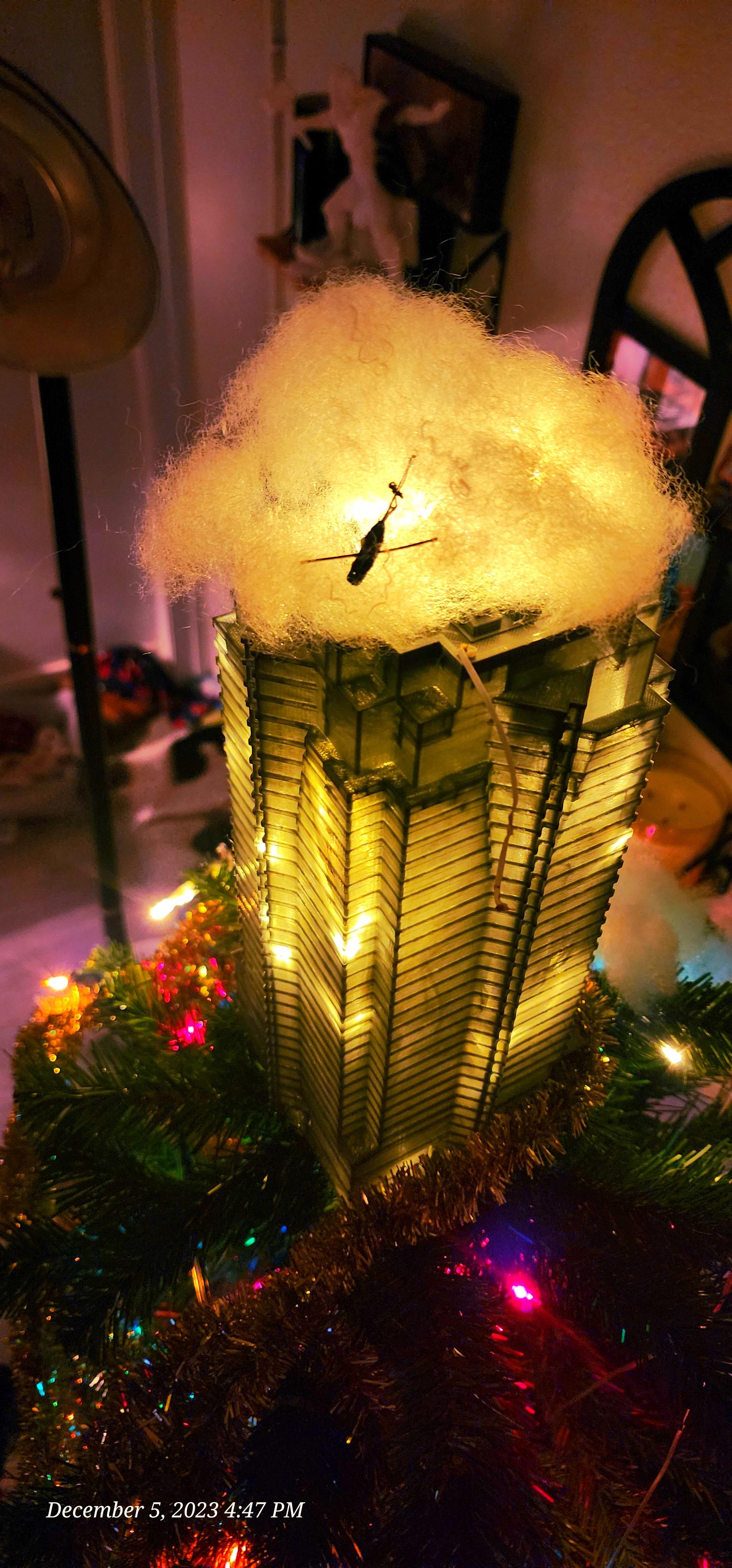 Die-Hard-Nakatomi-Christmas-Tree-Topper-1.stl 3d model