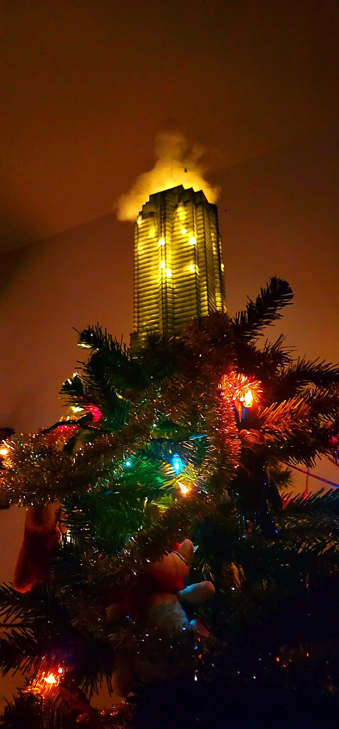 Die-Hard-Nakatomi-Christmas-Tree-Topper-1.stl 3d model