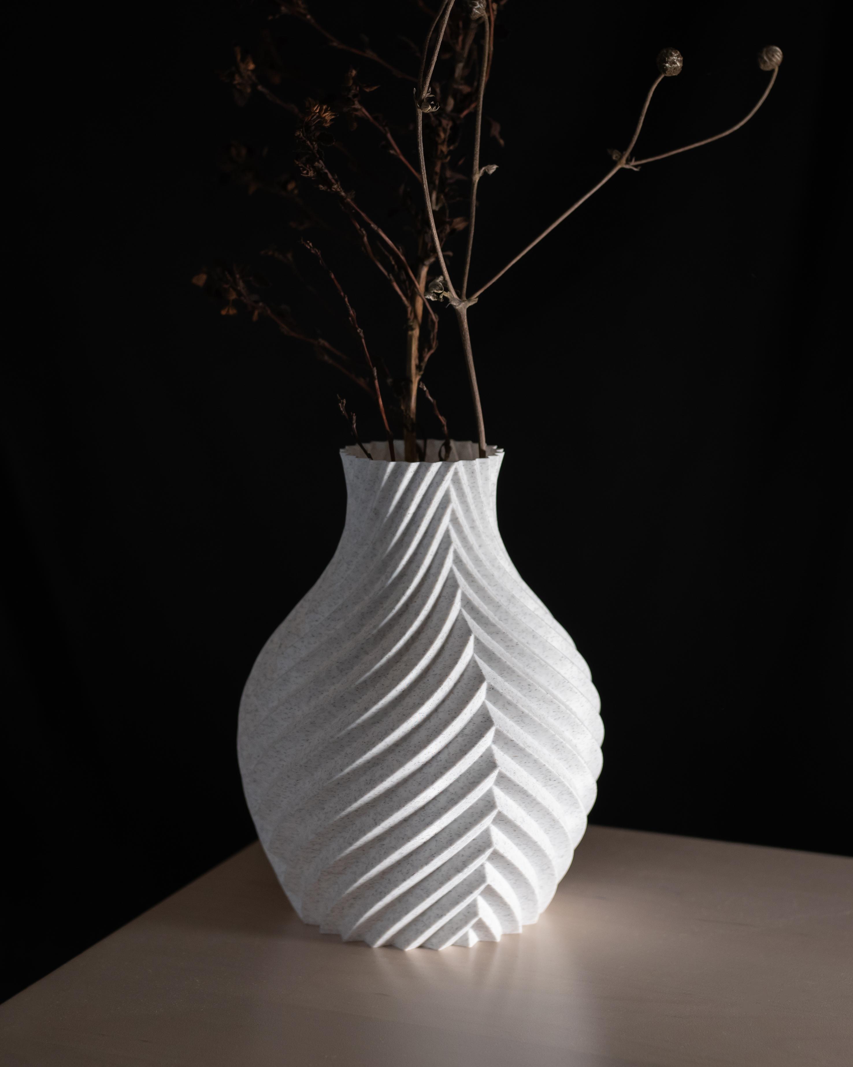 KROMATIK Vase 002 3d model