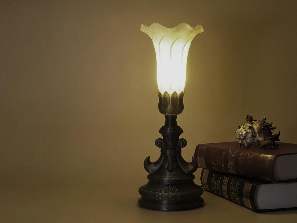 Classical table lamp 3d model