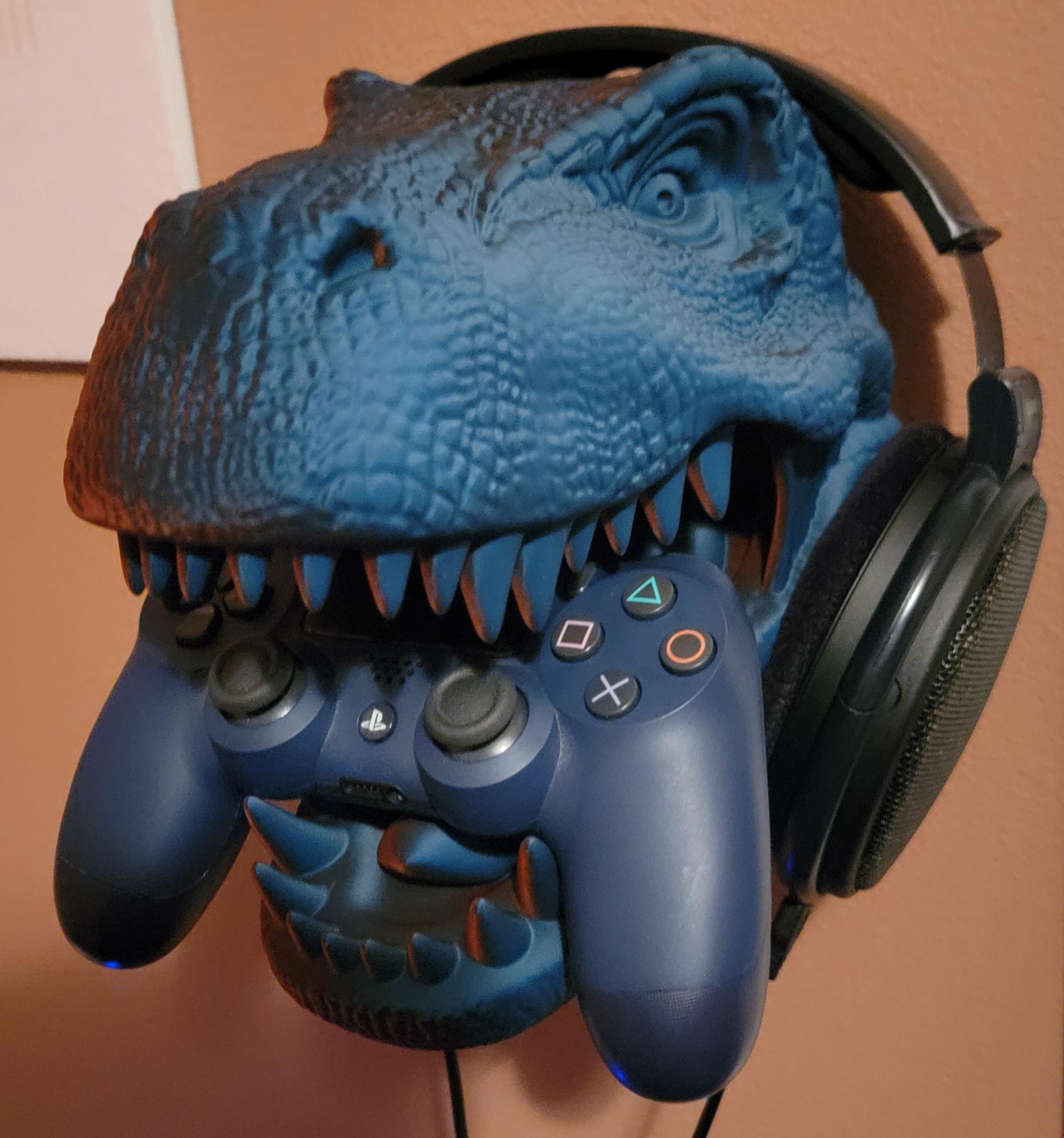 T-Rex Dinosaur Head Wall Mount Hanger / No Supports  - Eryone dual color burnt orange&blue matte filament.  - 3d model