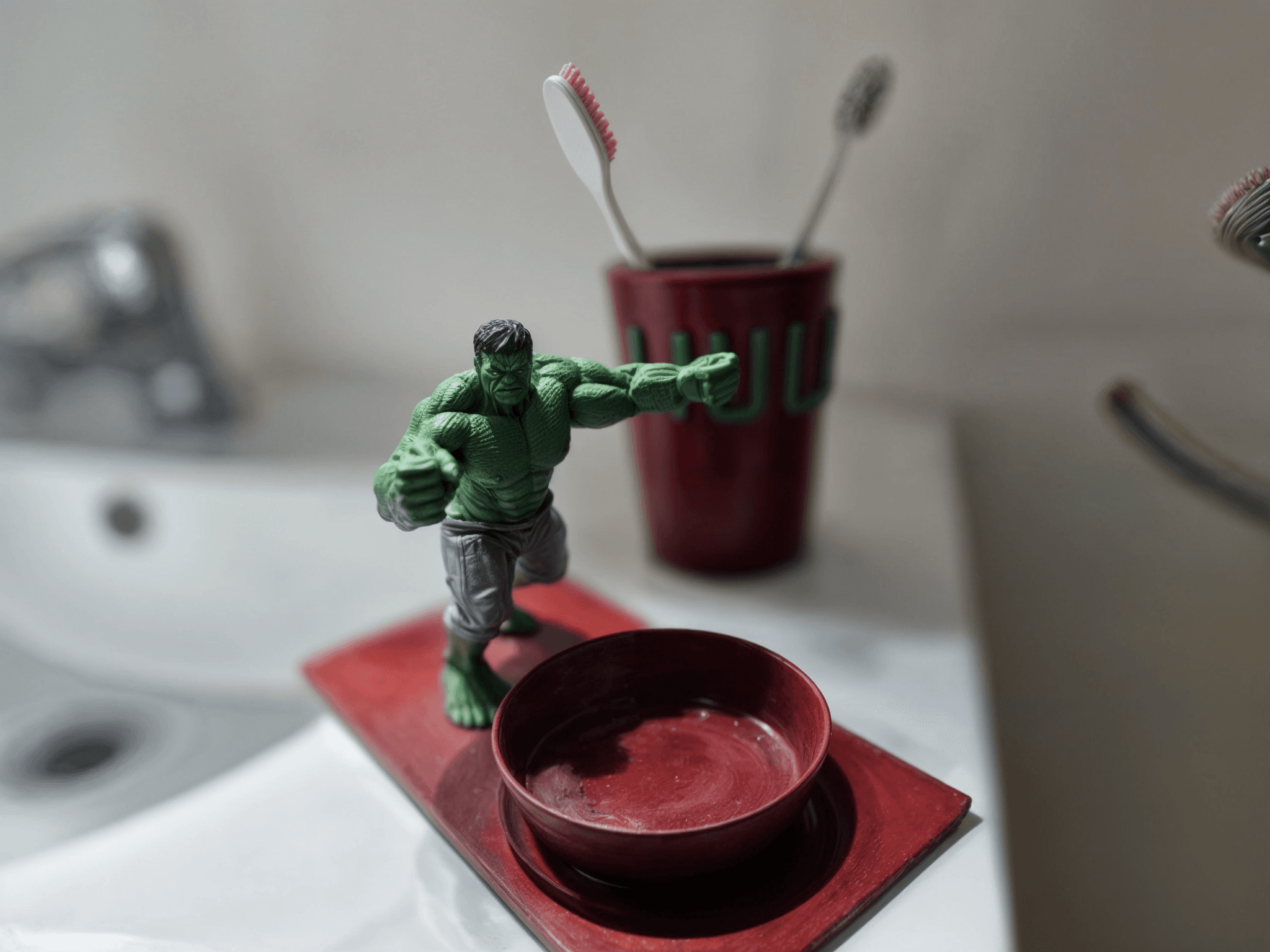 toothbrush holder Hulk 3d model