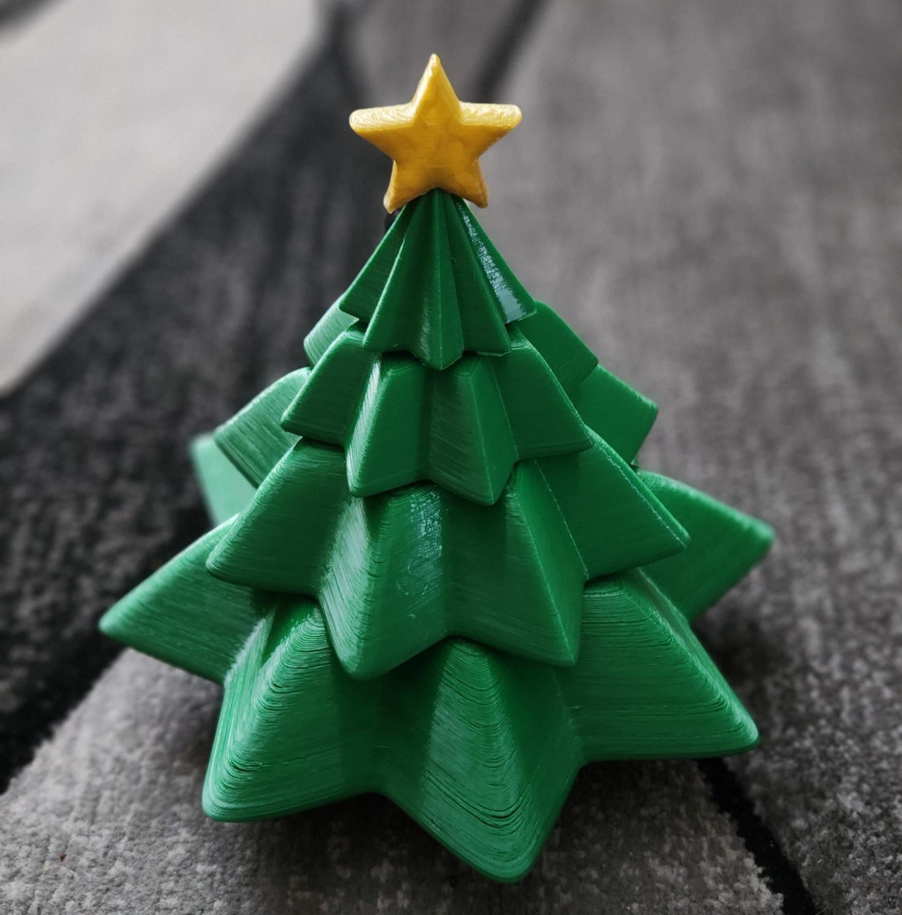 SPINNING STACKABLE CHRISTMAS TREE FIDGET TOY 3d model