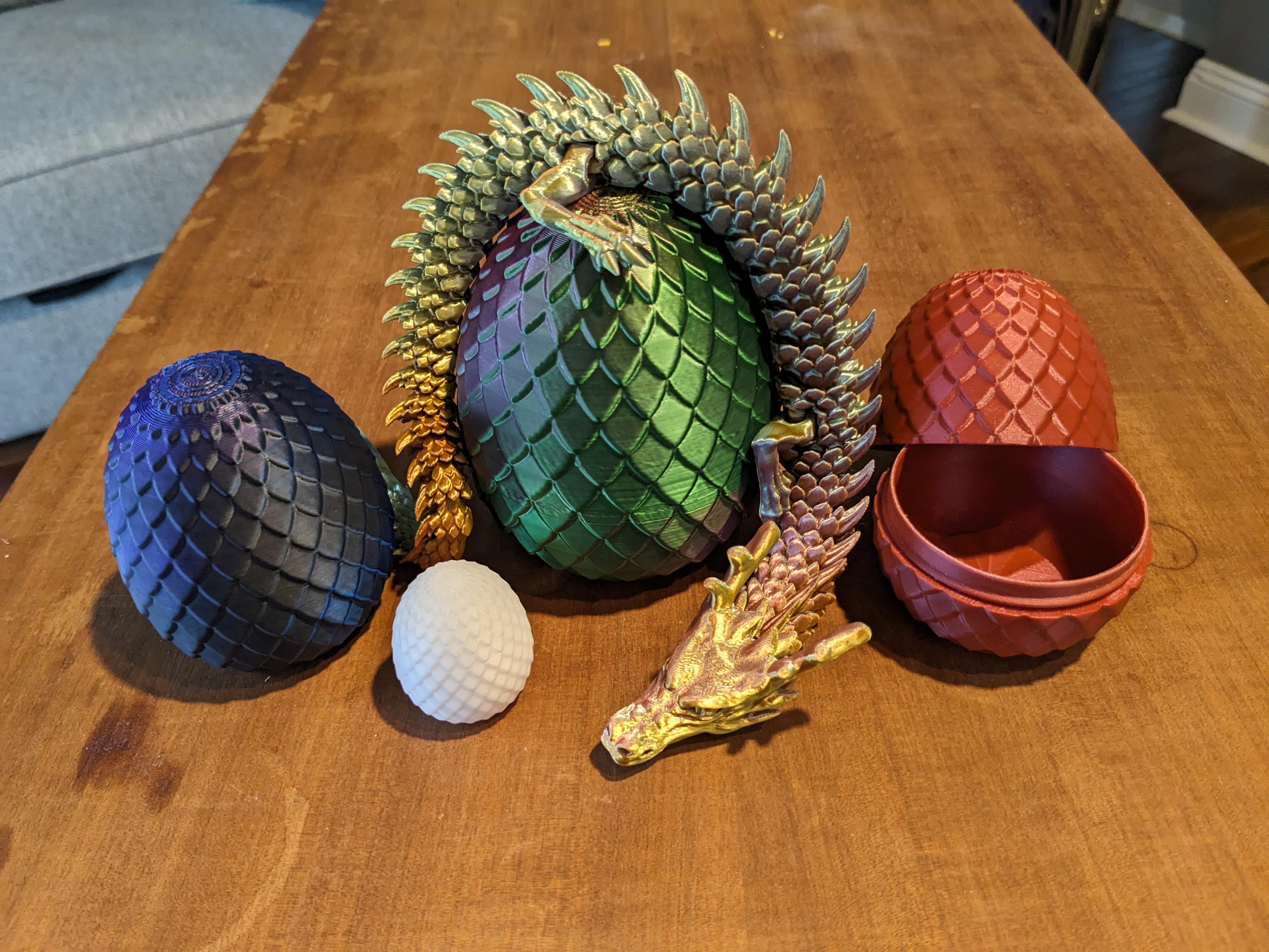 New and Improved Threaded Dragon Egg 3d model