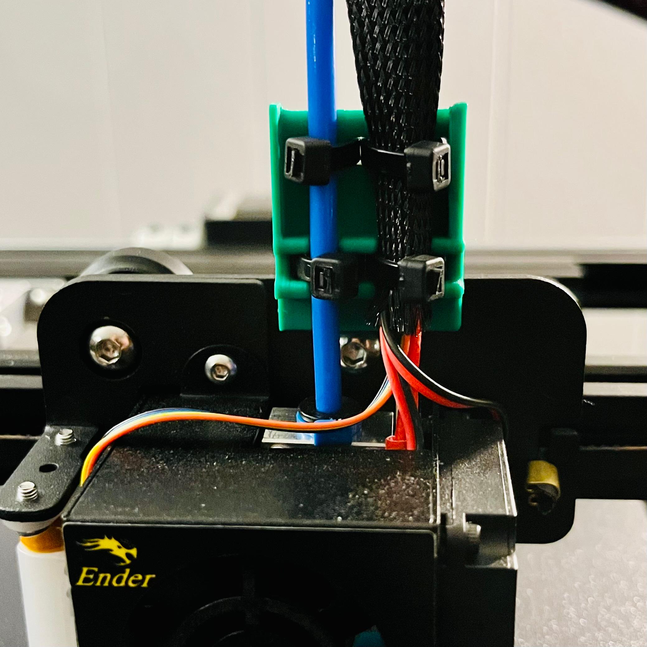 Ender5 Pro/Plus Hotend Strain Relief Remix 3d model