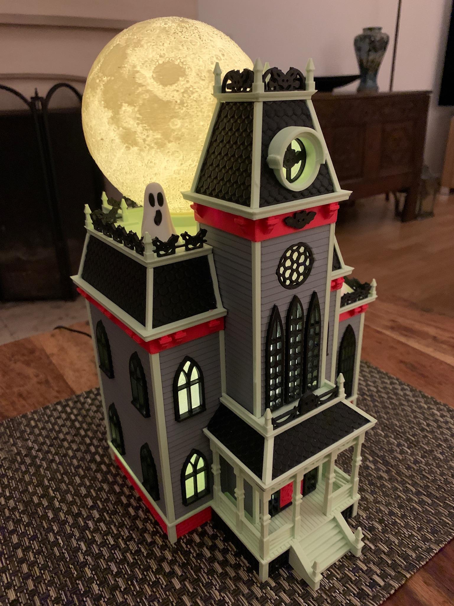 Haunted House w/ 3D Moon 3d model