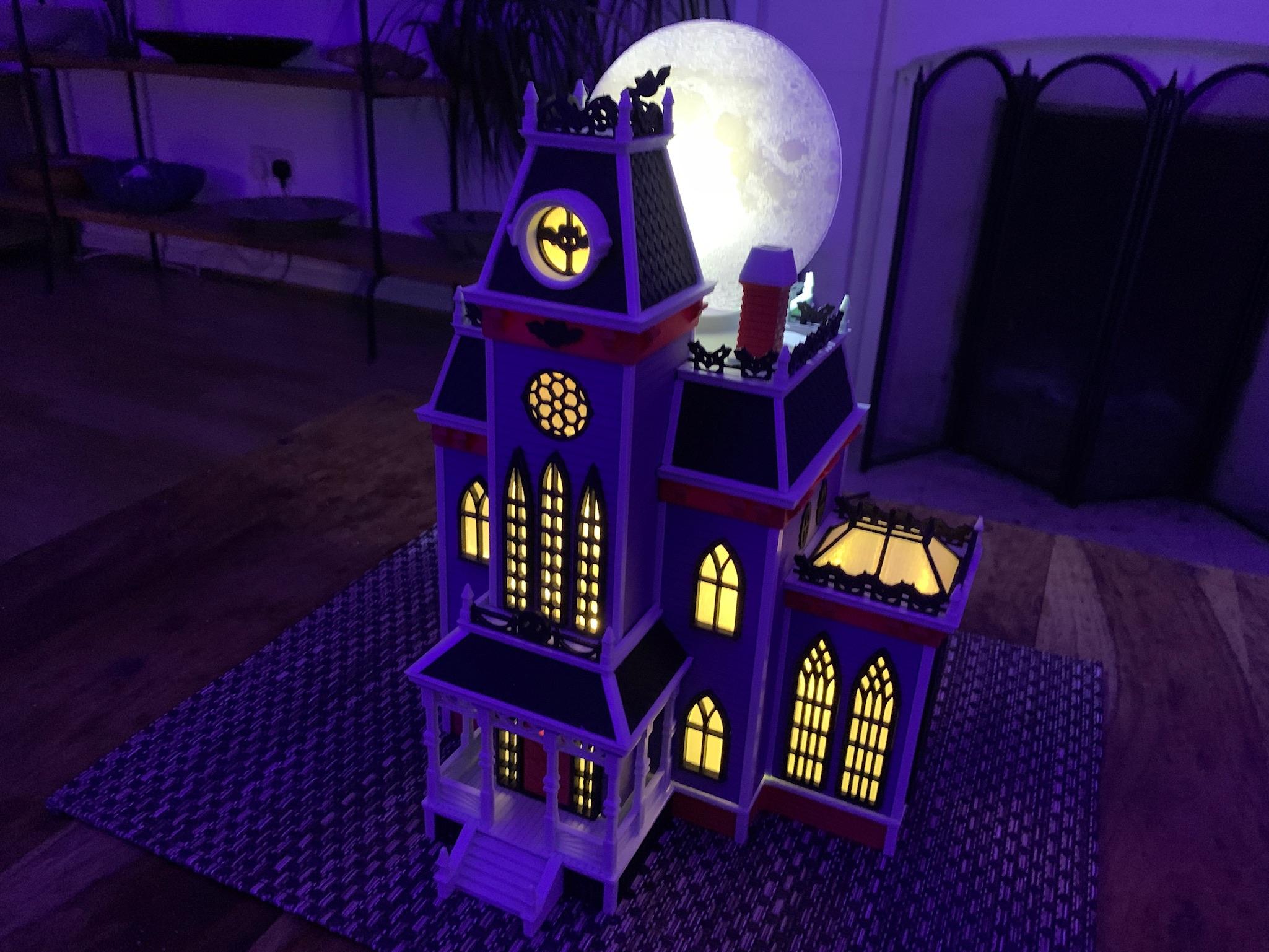 Haunted House w/ 3D Moon 3d model