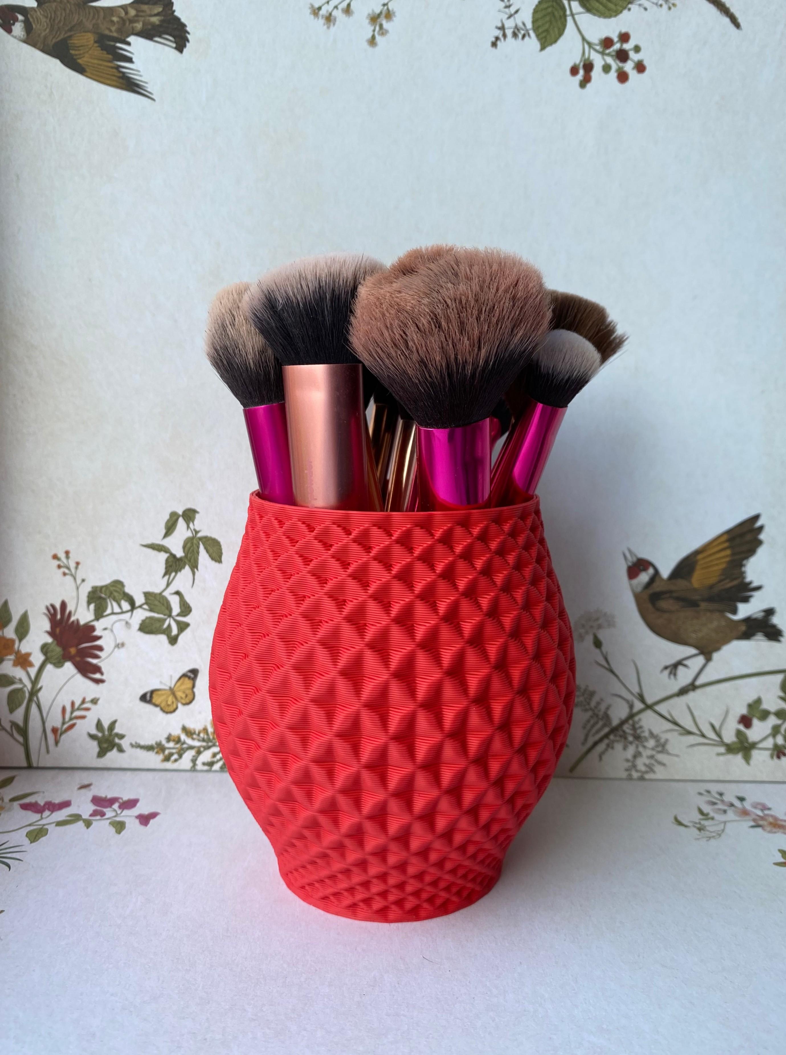 CoCo Brush Organiser 3d model