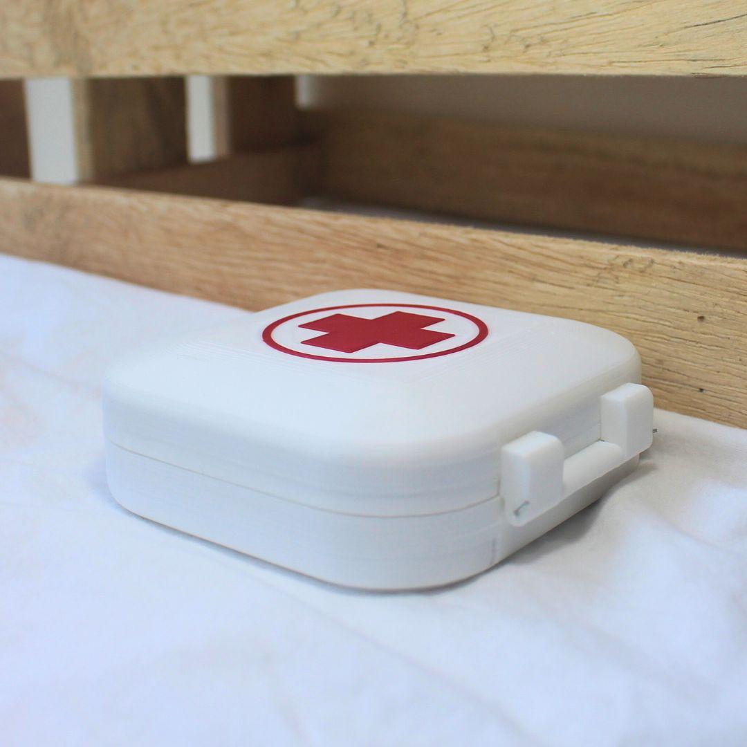 Mini Object | Mini First Aid Kit 3d model